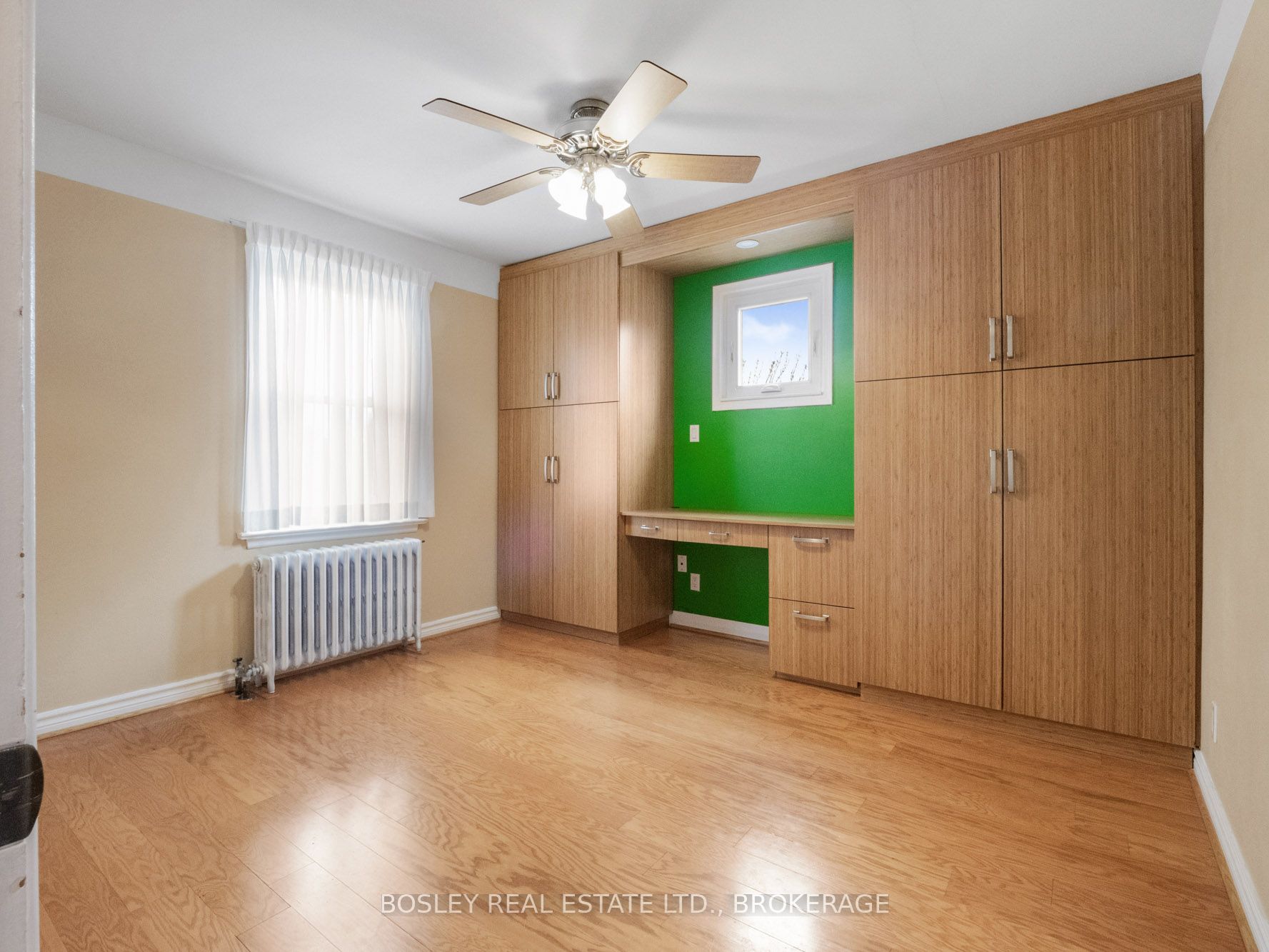 257 Lakeshore Road Property Photo 13