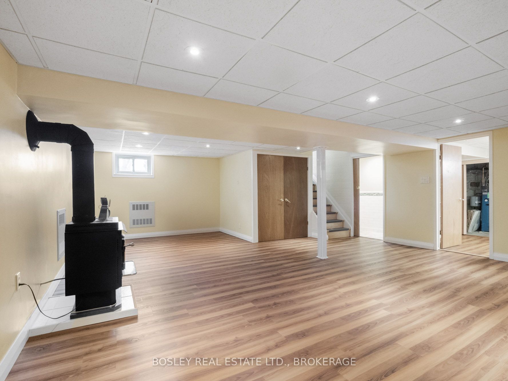 257 Lakeshore Road Property Photo 23