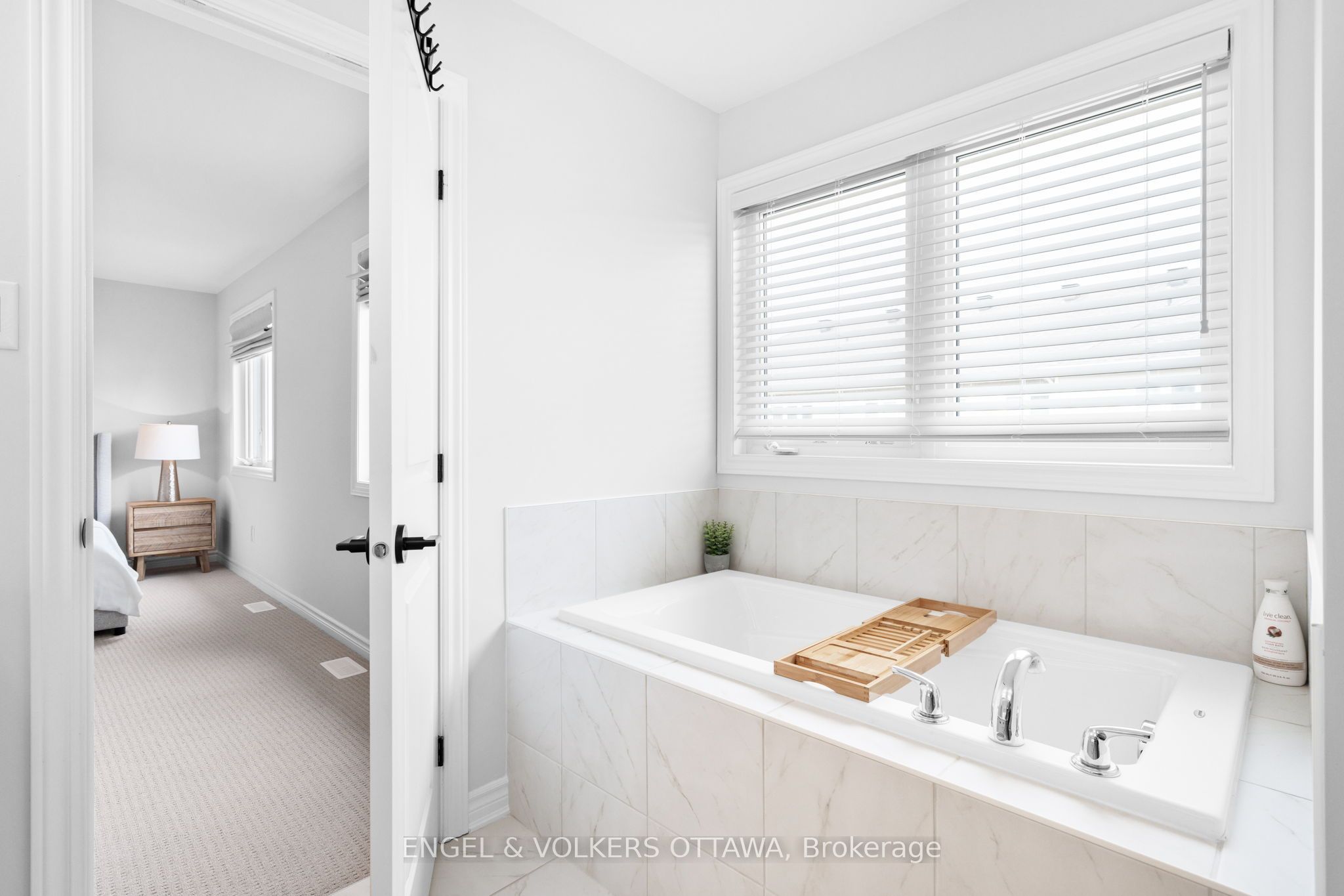 329 Finial Way Property Photo 27