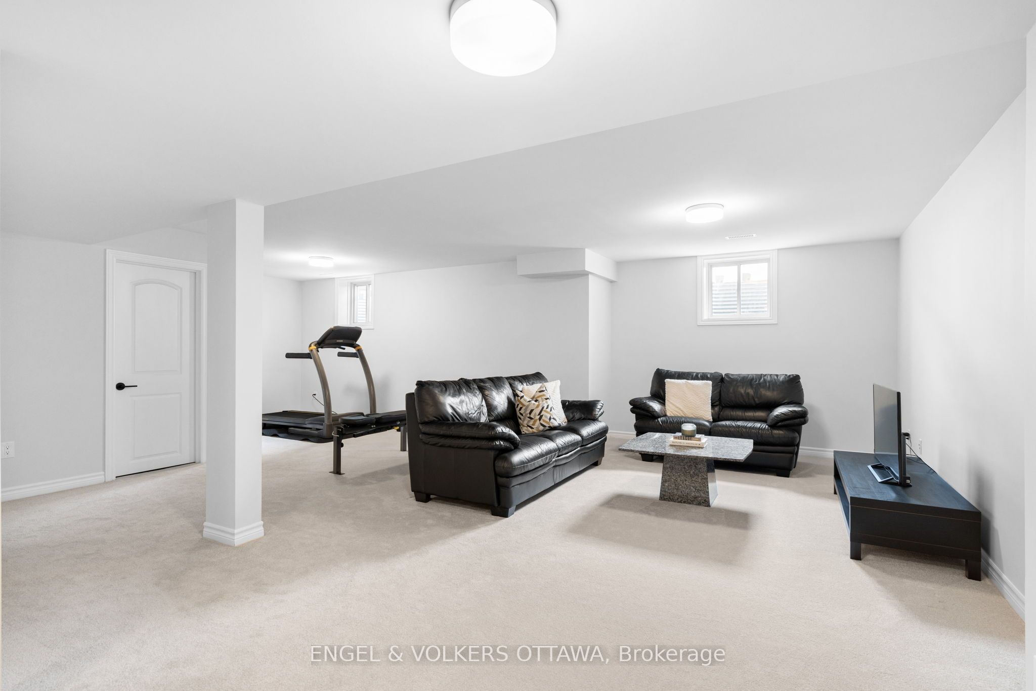 329 Finial Way Property Photo 41
