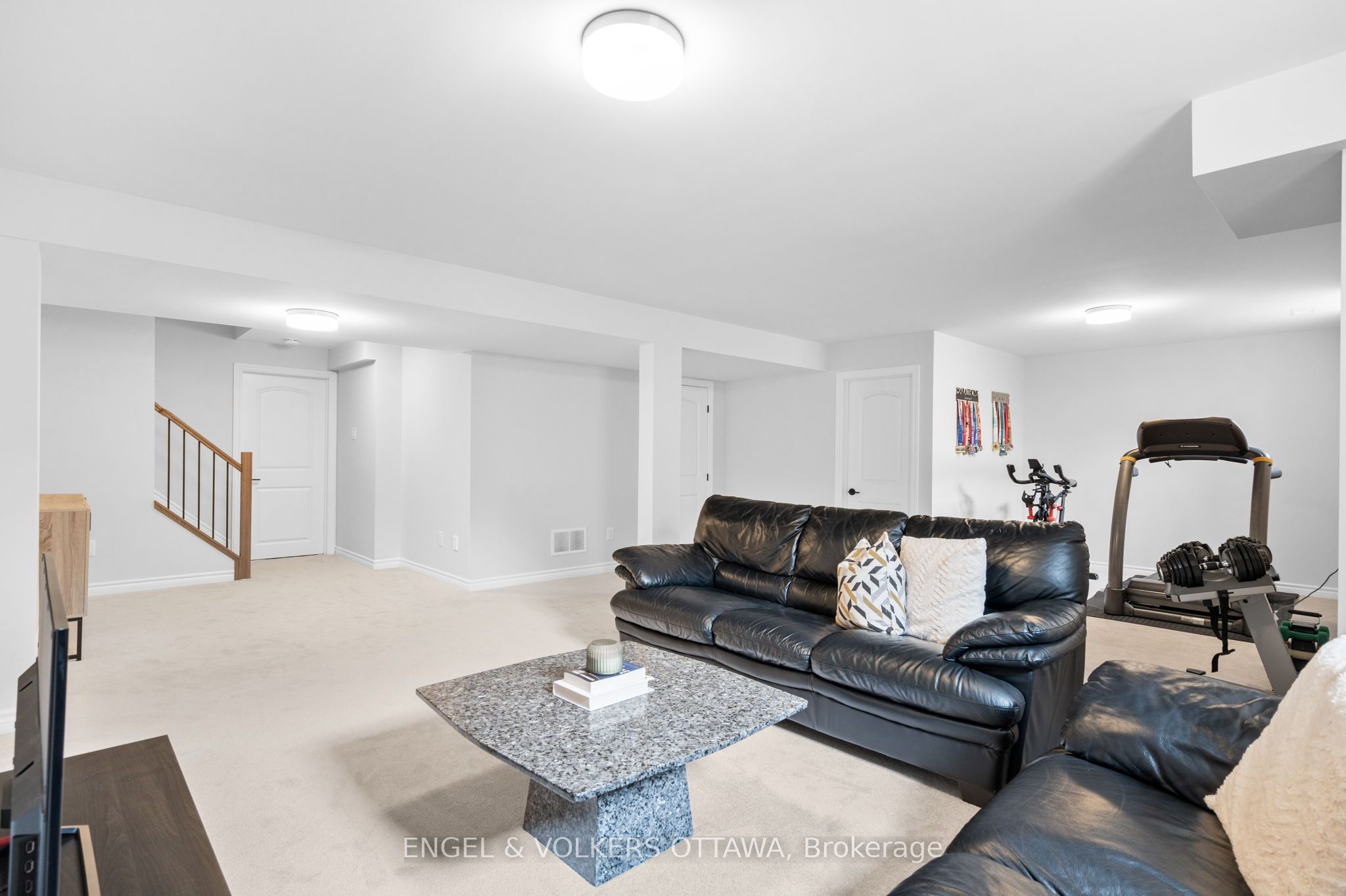 329 Finial Way Property Photo 43