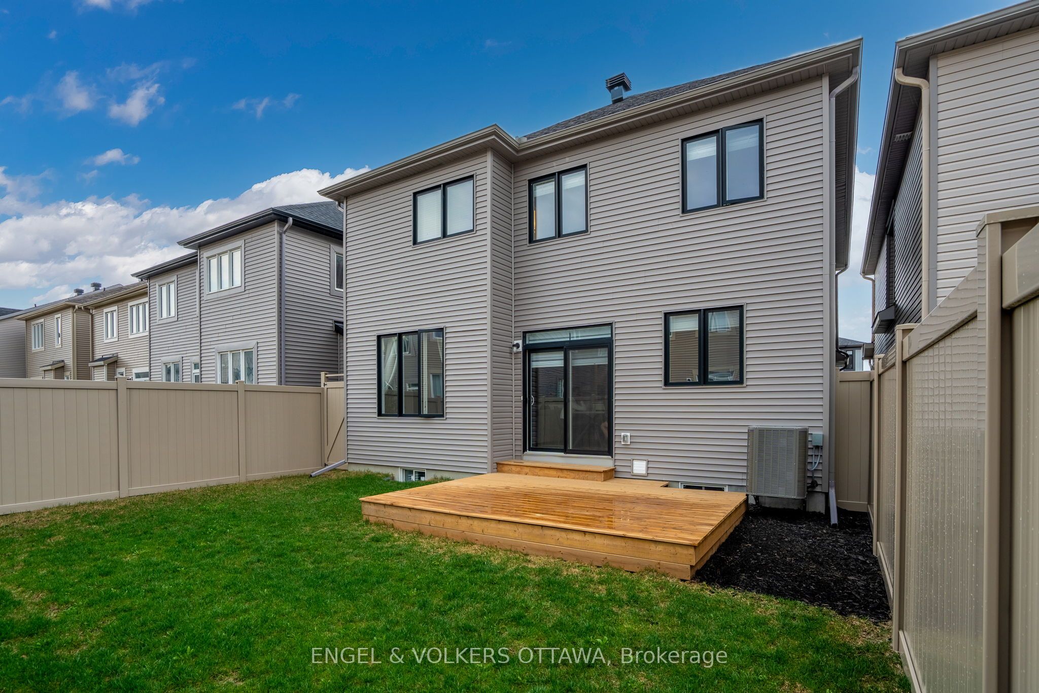 329 Finial Way Property Photo 46