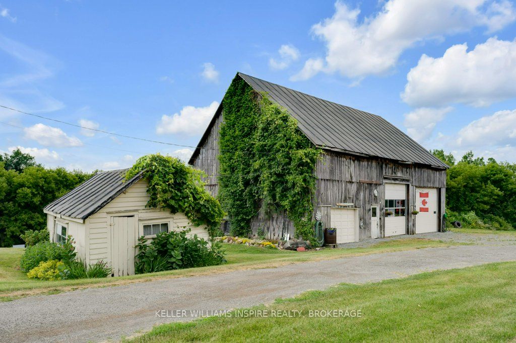 1598 County Rd 6 Road N Property Photo 3