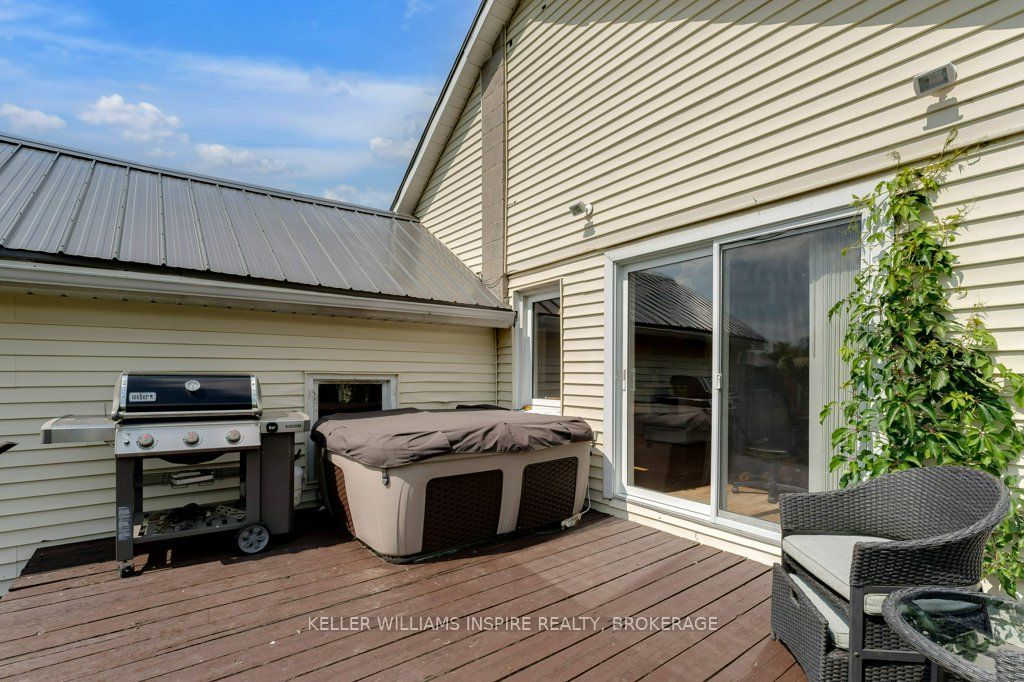 1598 County Rd 6 Road N Property Photo 34