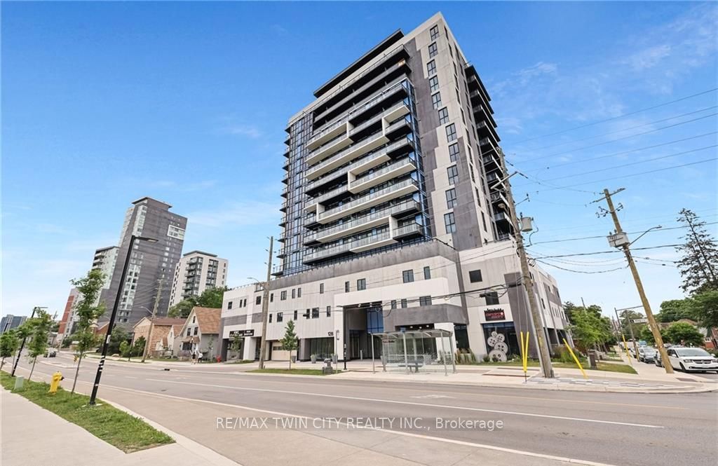 128 King Street 807 Property Photo 1