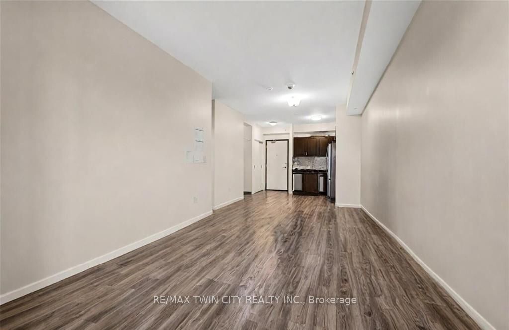 128 King Street 807 Property Photo 12