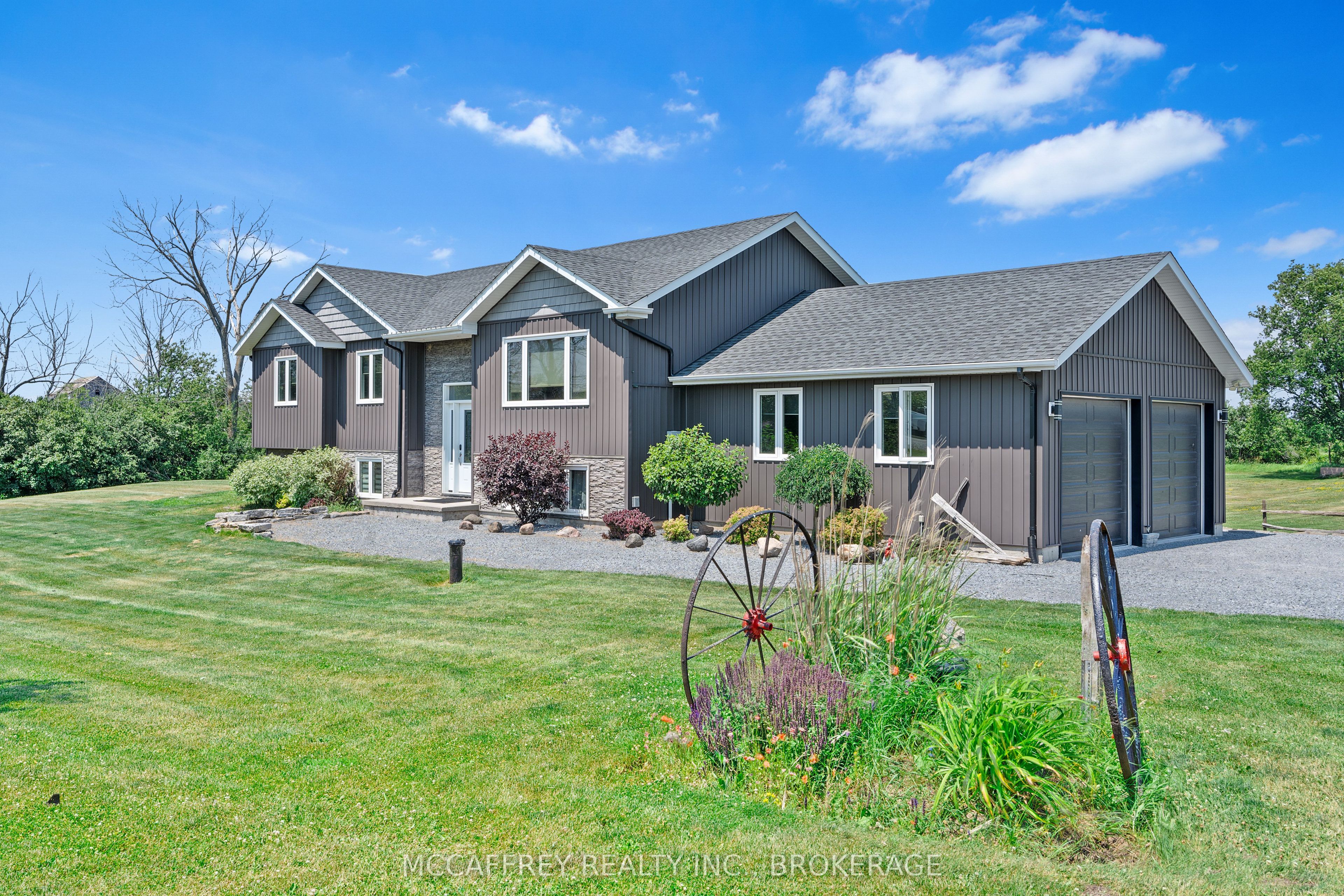 5200 Colebrook Road Property Photo 1