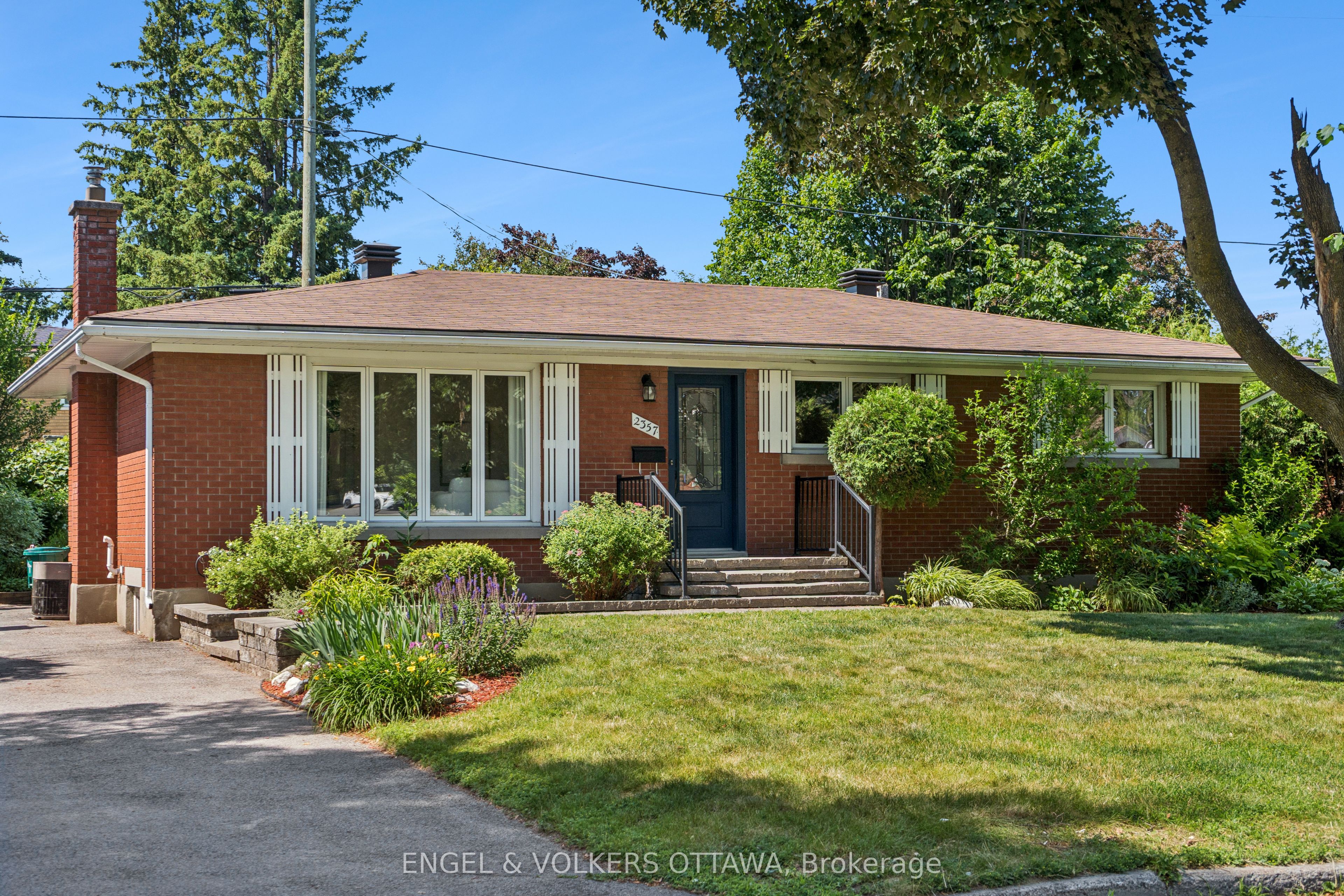 2357 Sheldon Avenue Property Photo 1
