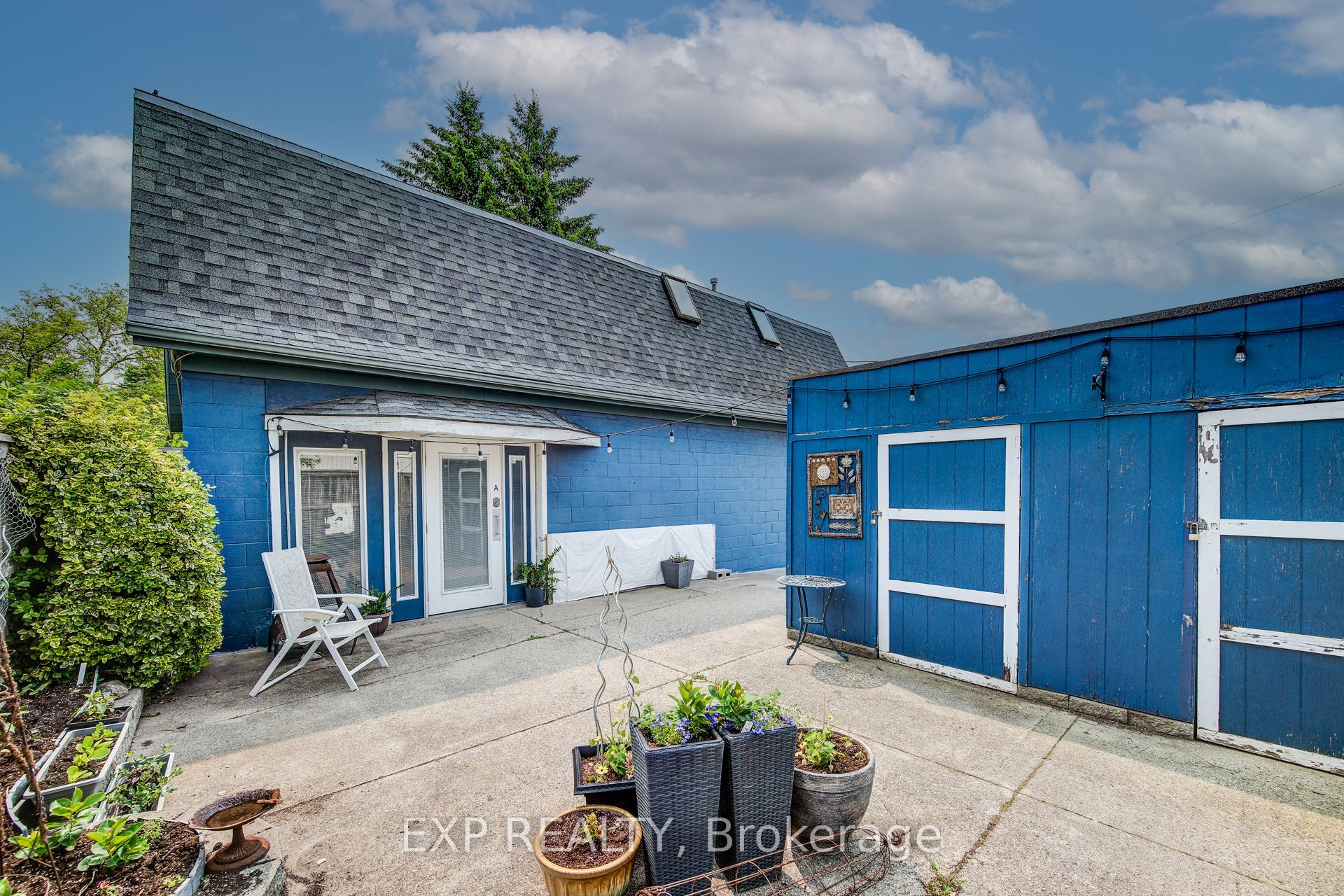 1023 Maple Leaf Street Property Photo 11