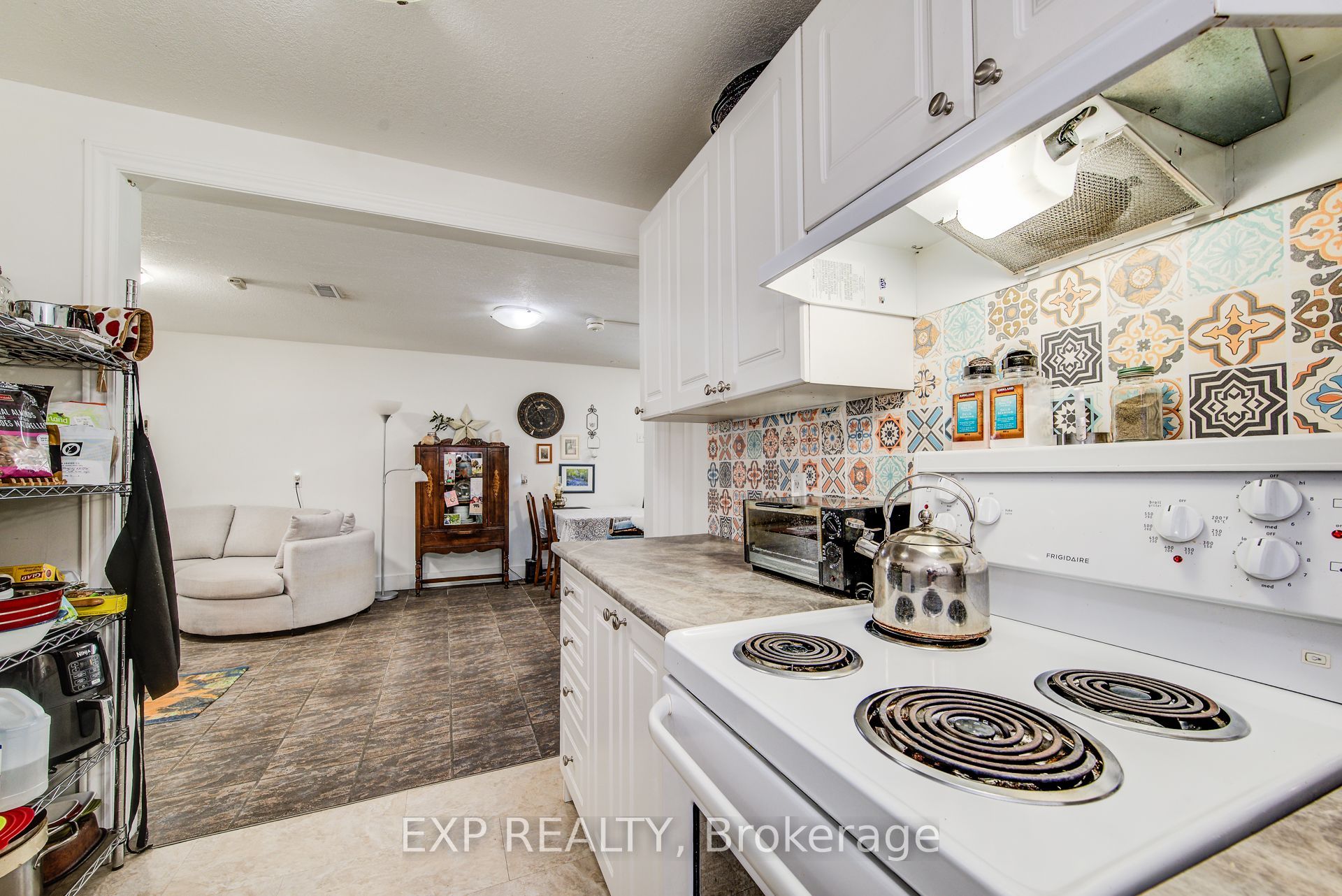 1023 Maple Leaf Street Property Photo 17