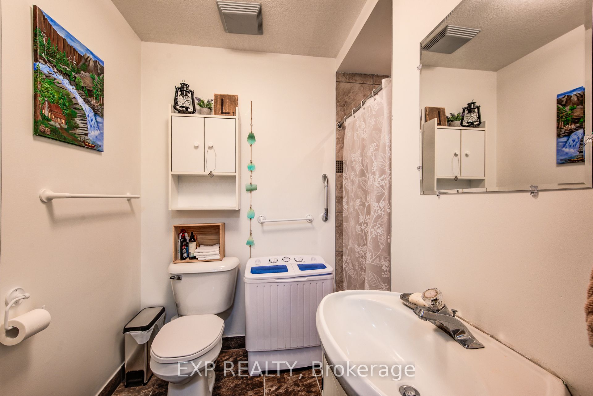 1023 Maple Leaf Street Property Photo 22