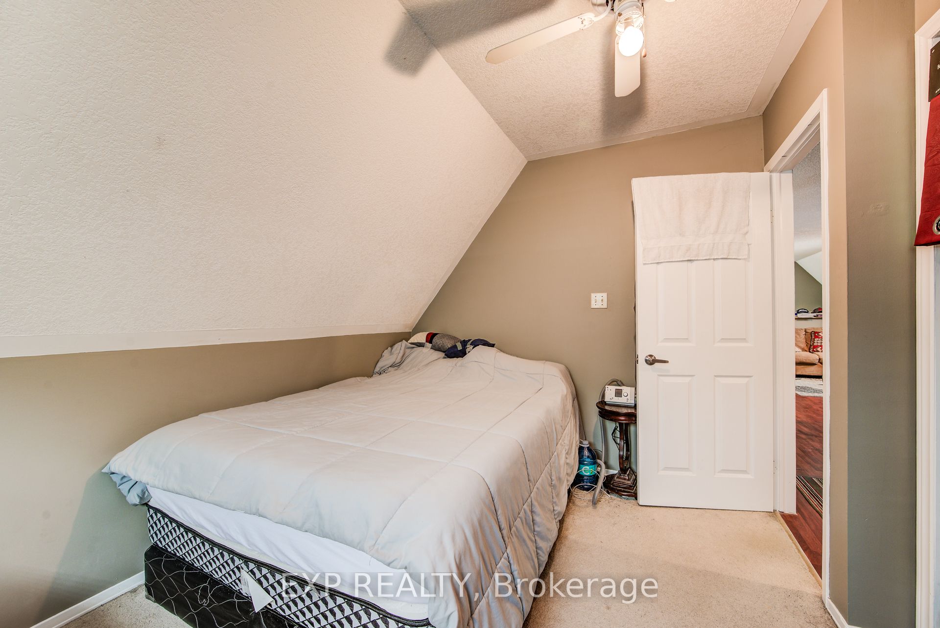 1023 Maple Leaf Street Property Photo 33