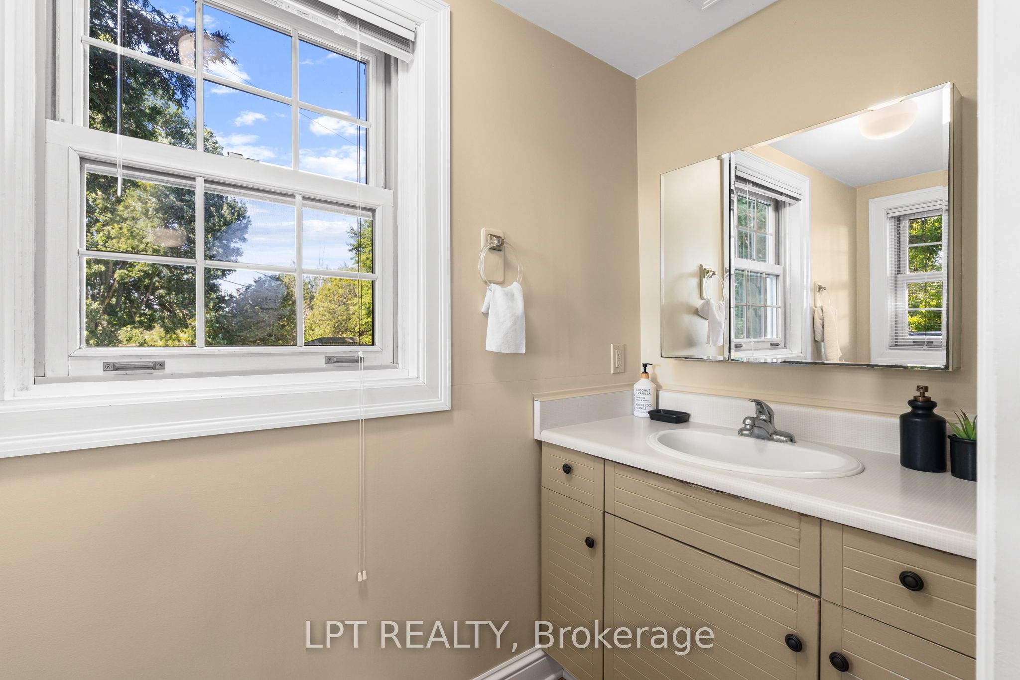 7928 Jock Trail Property Photo 15