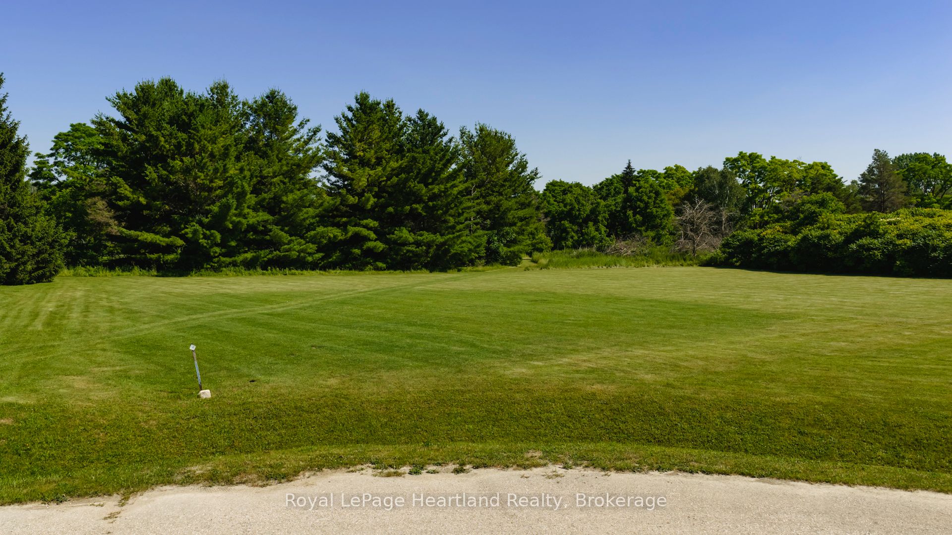 2 Fairway Road Property Photo 7
