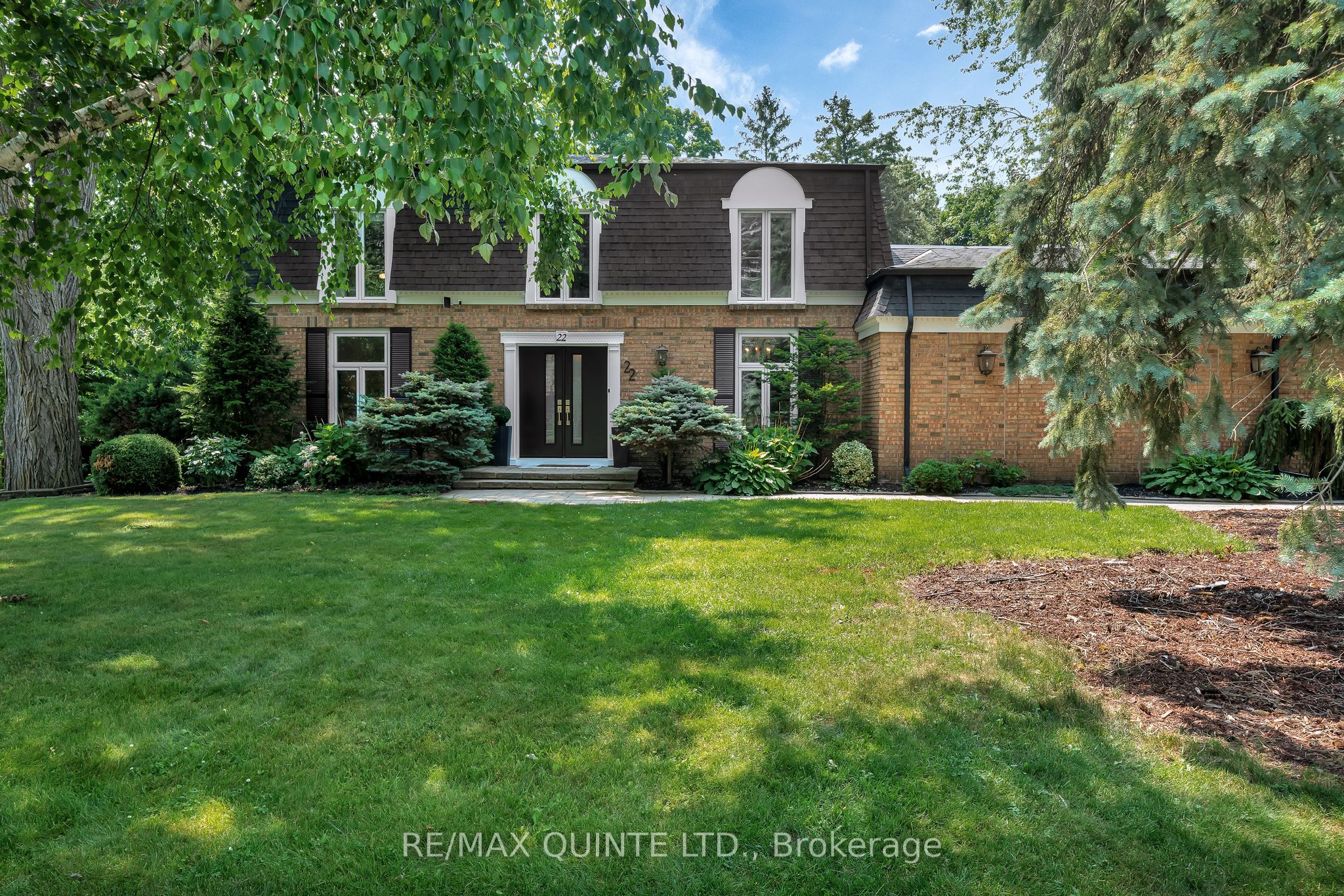 22 Forest Hill Crescent Property Photo 1