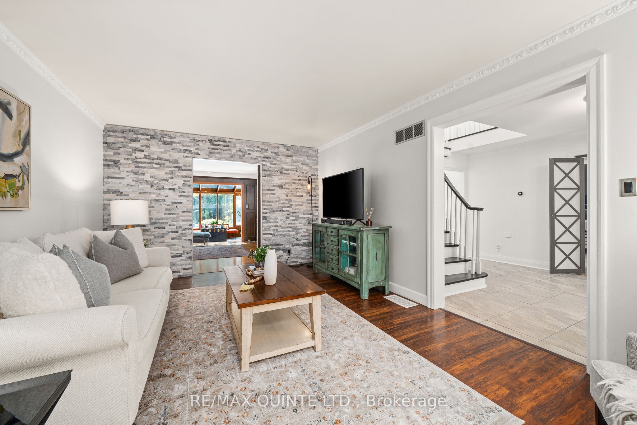 22 Forest Hill Crescent Property Photo 6