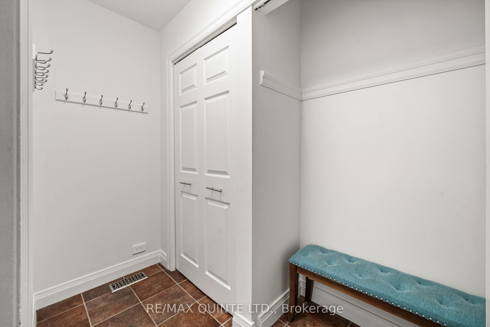 22 Forest Hill Crescent Property Photo 16