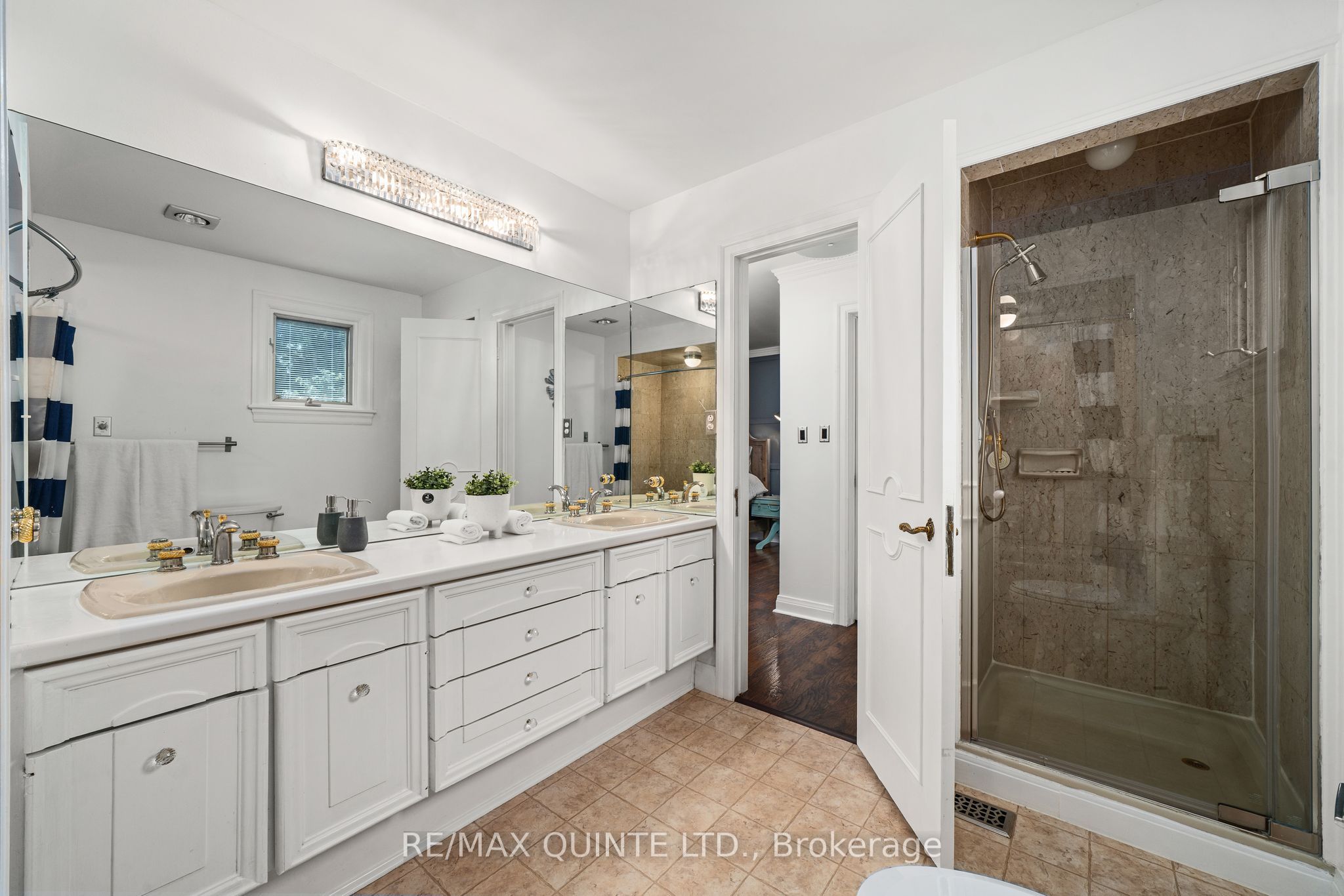 22 Forest Hill Crescent Property Photo 29