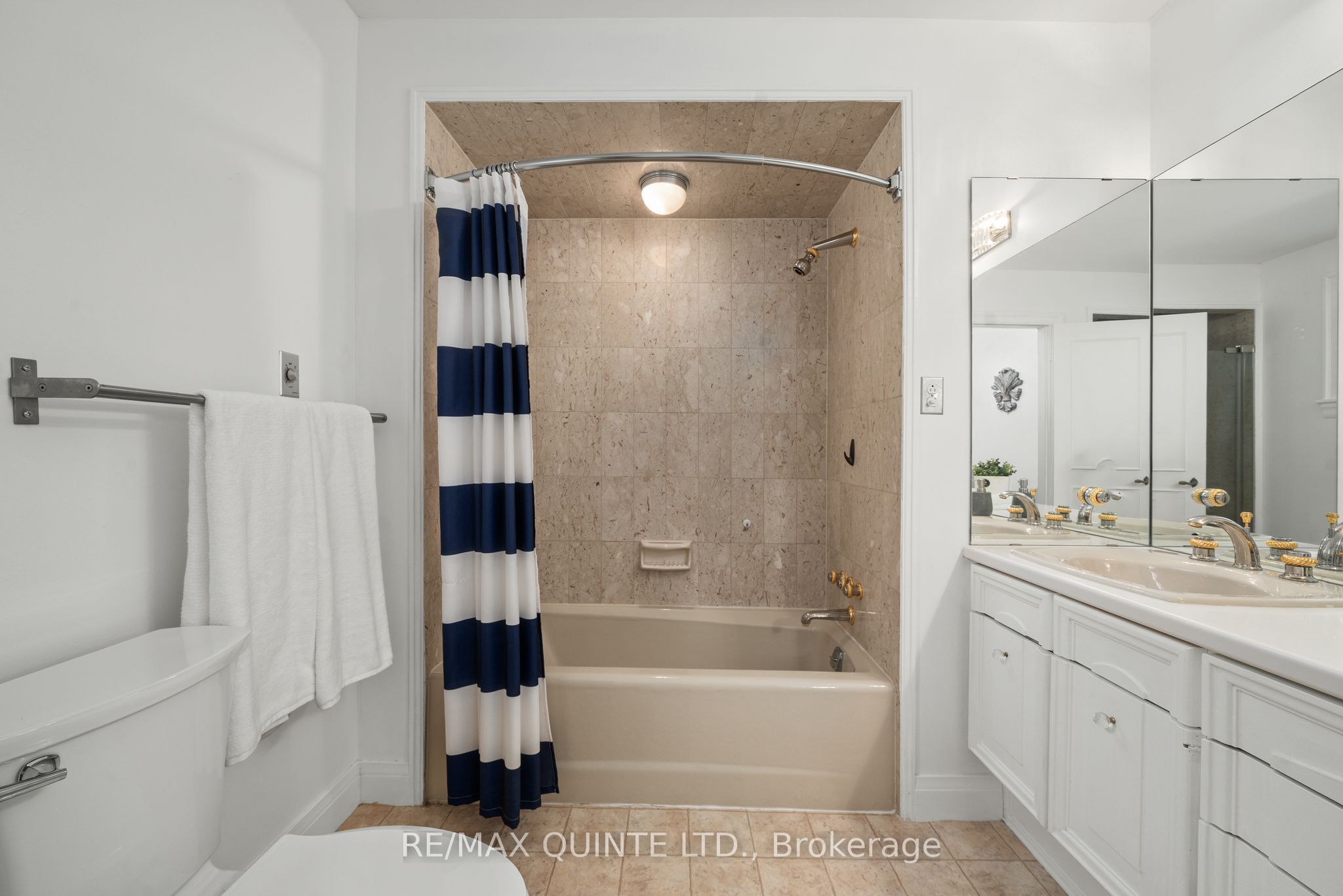 22 Forest Hill Crescent Property Photo 30