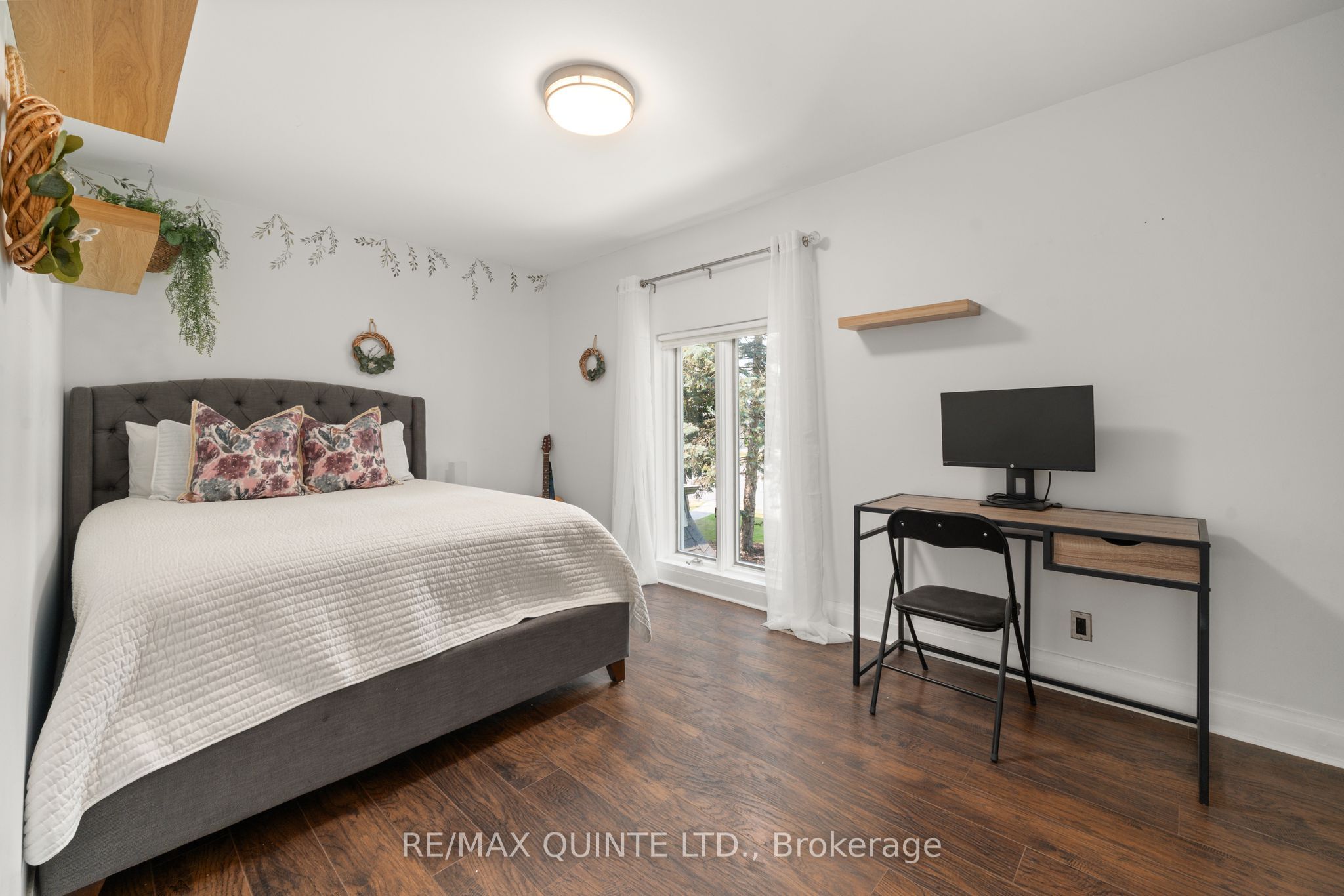 22 Forest Hill Crescent Property Photo 31