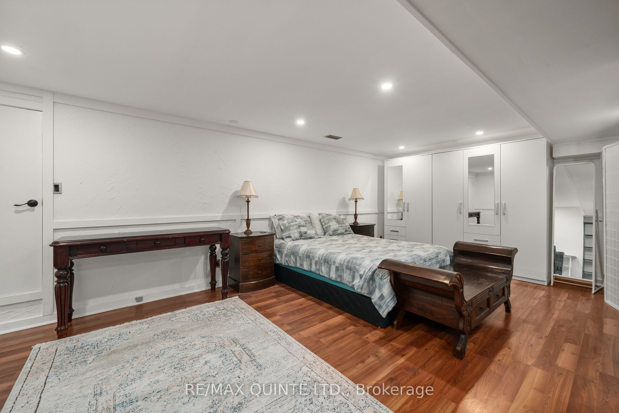 22 Forest Hill Crescent Property Photo 39