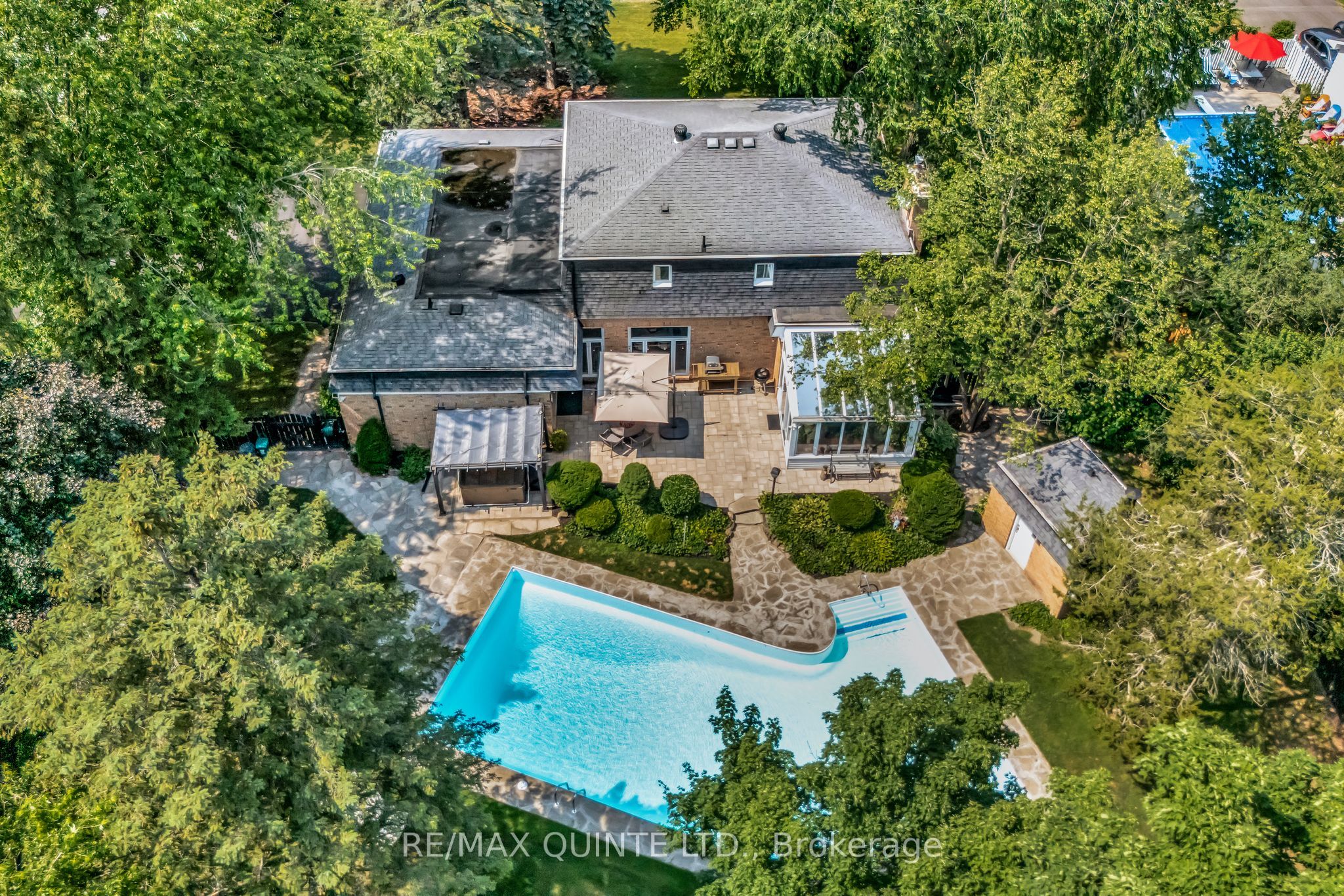 22 Forest Hill Crescent Property Photo 48