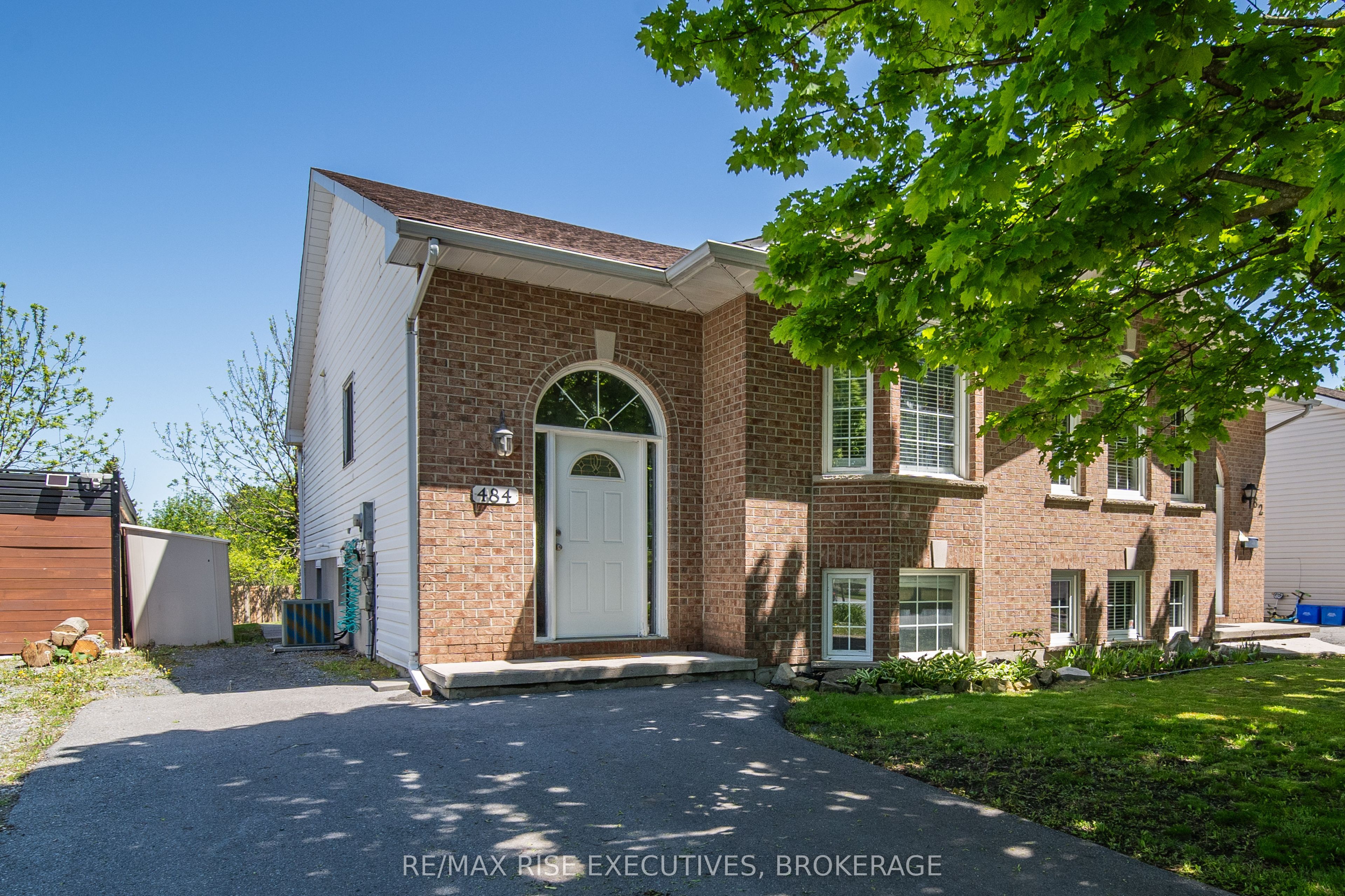 484 Grandtrunk Avenue Property Photo 1