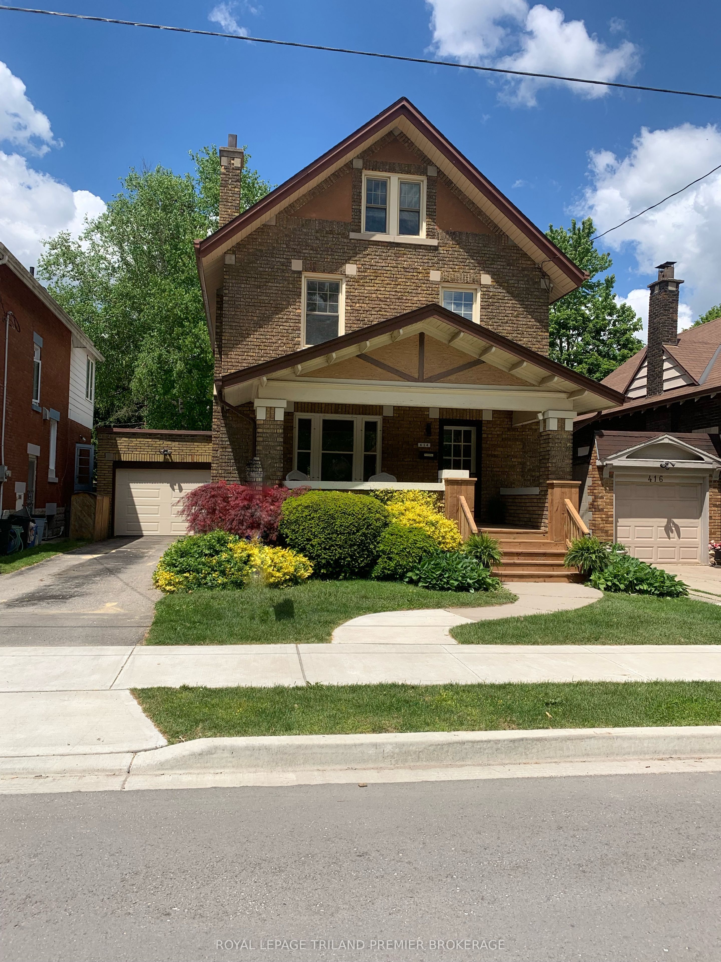414 Baker St Property Photo 1