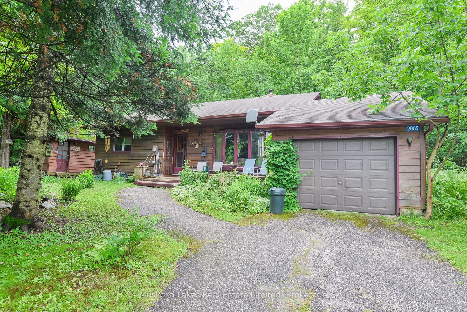 2065 Peninsula Rd Property Photo 1