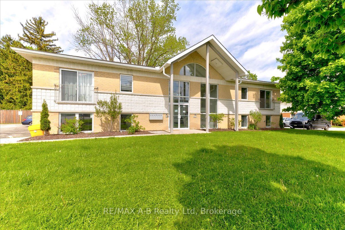 100 Gordon Street 204 Property Photo 1