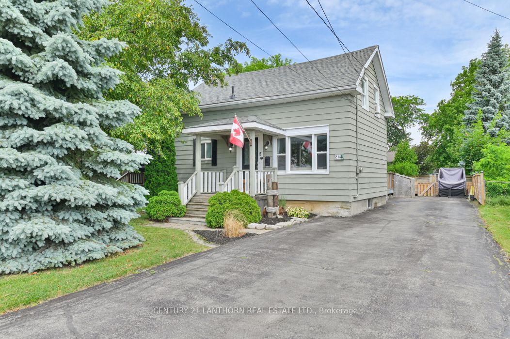 24 Parker St Property Photo 1