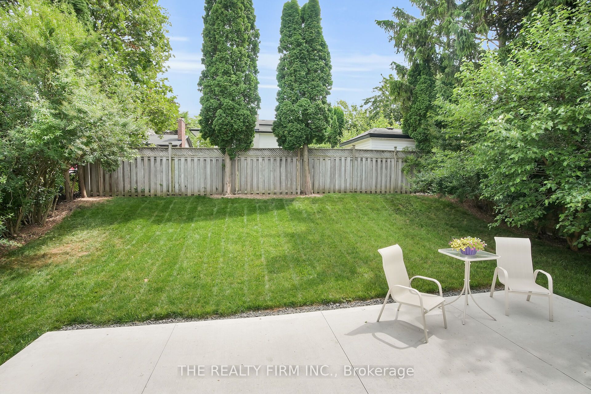 270 Highview Crescent Property Photo 33