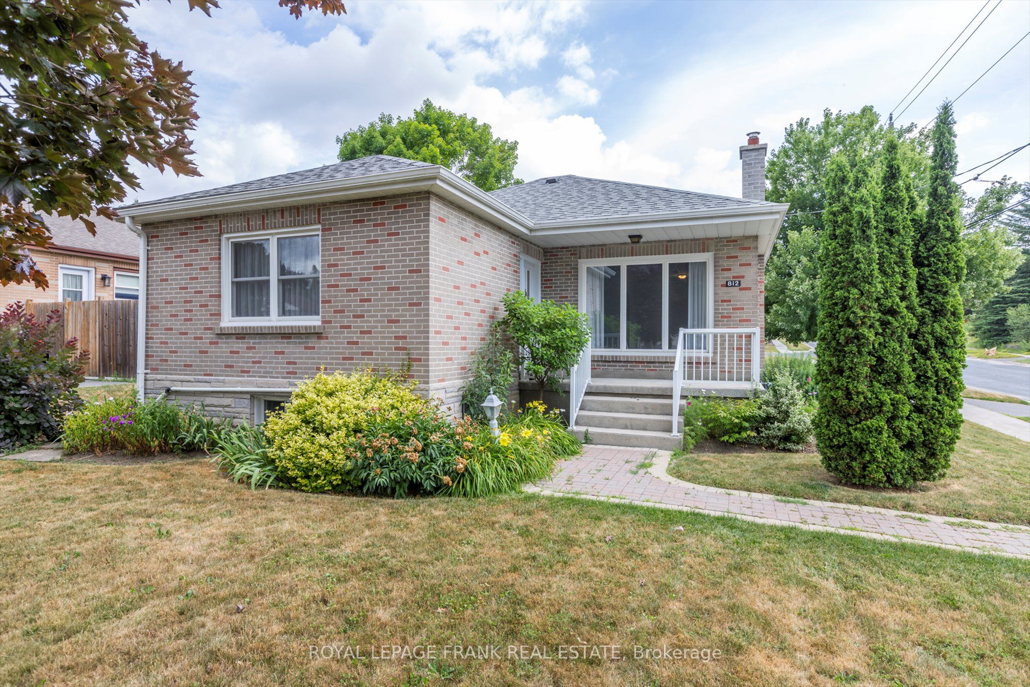 812 Schneider Place Property Photo 1