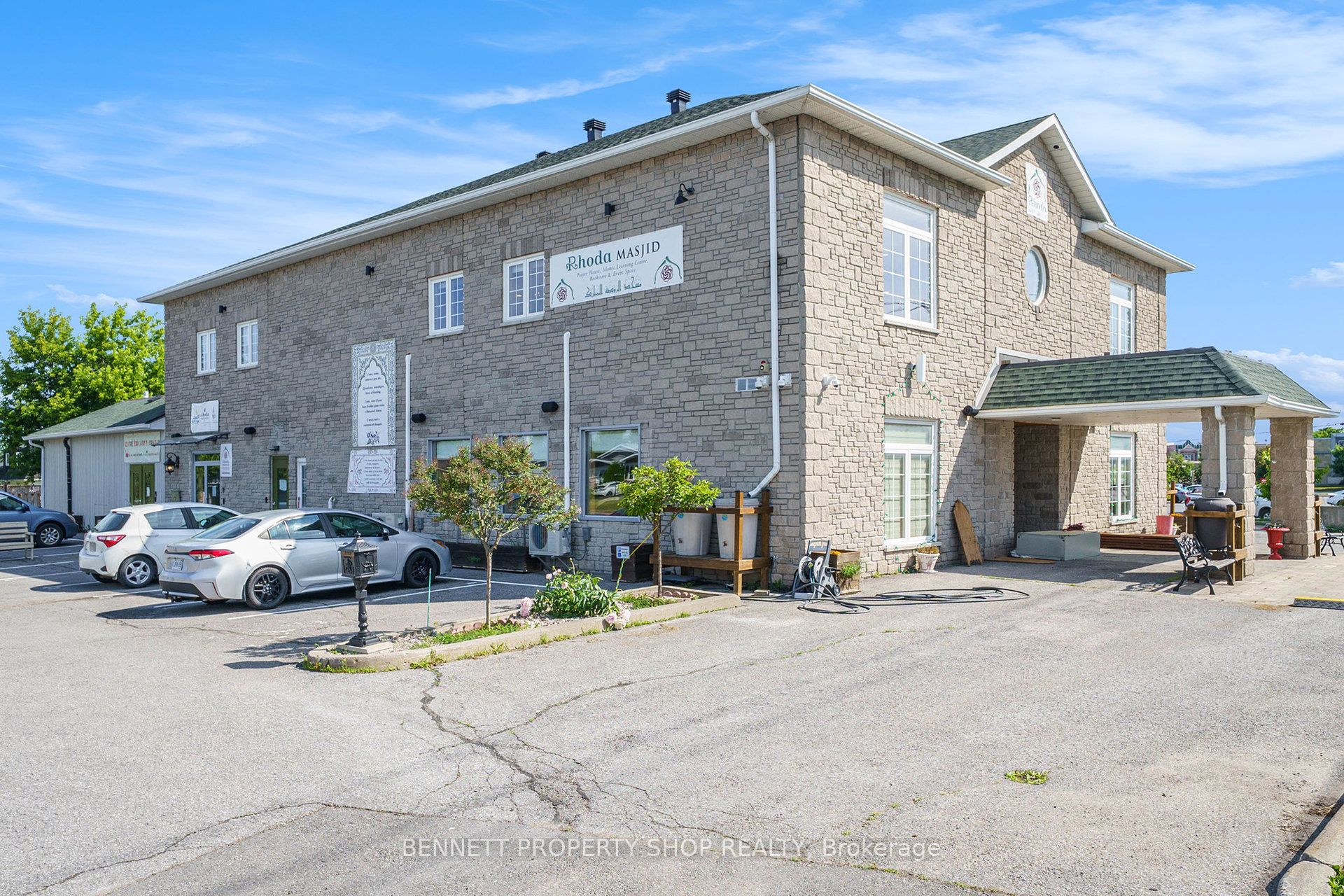 2871 St. Joseph Boulevard Property Photo 1