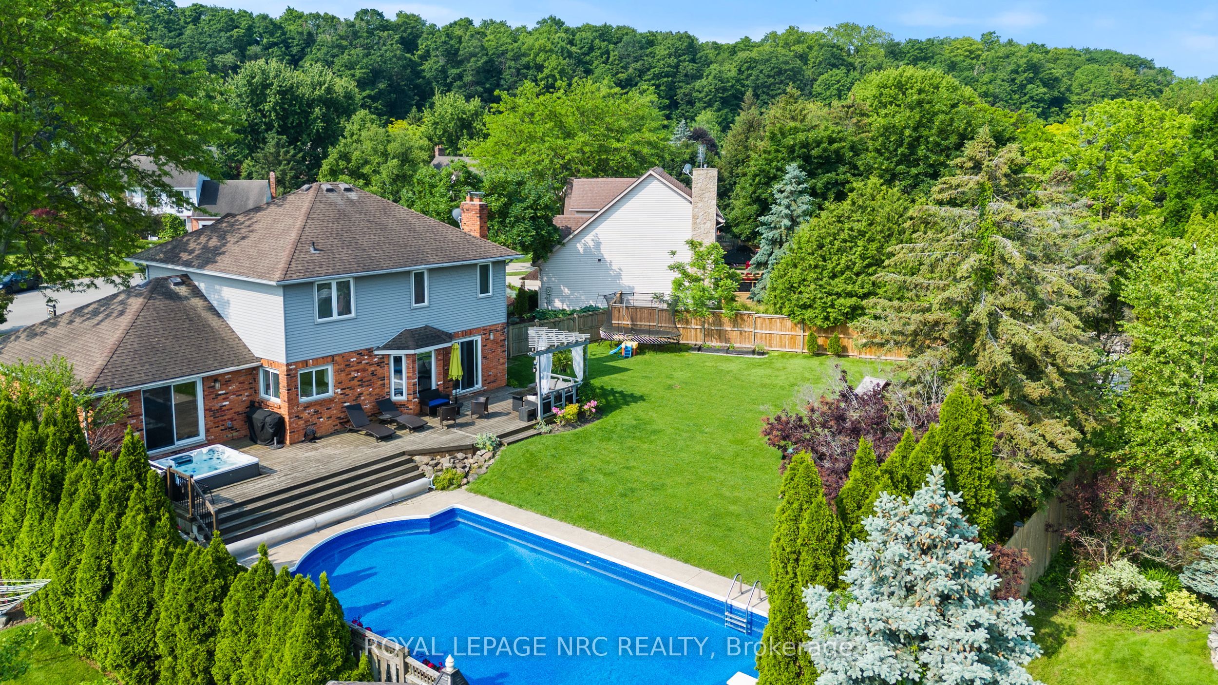 2905 Butlers Walk Property Photo 1