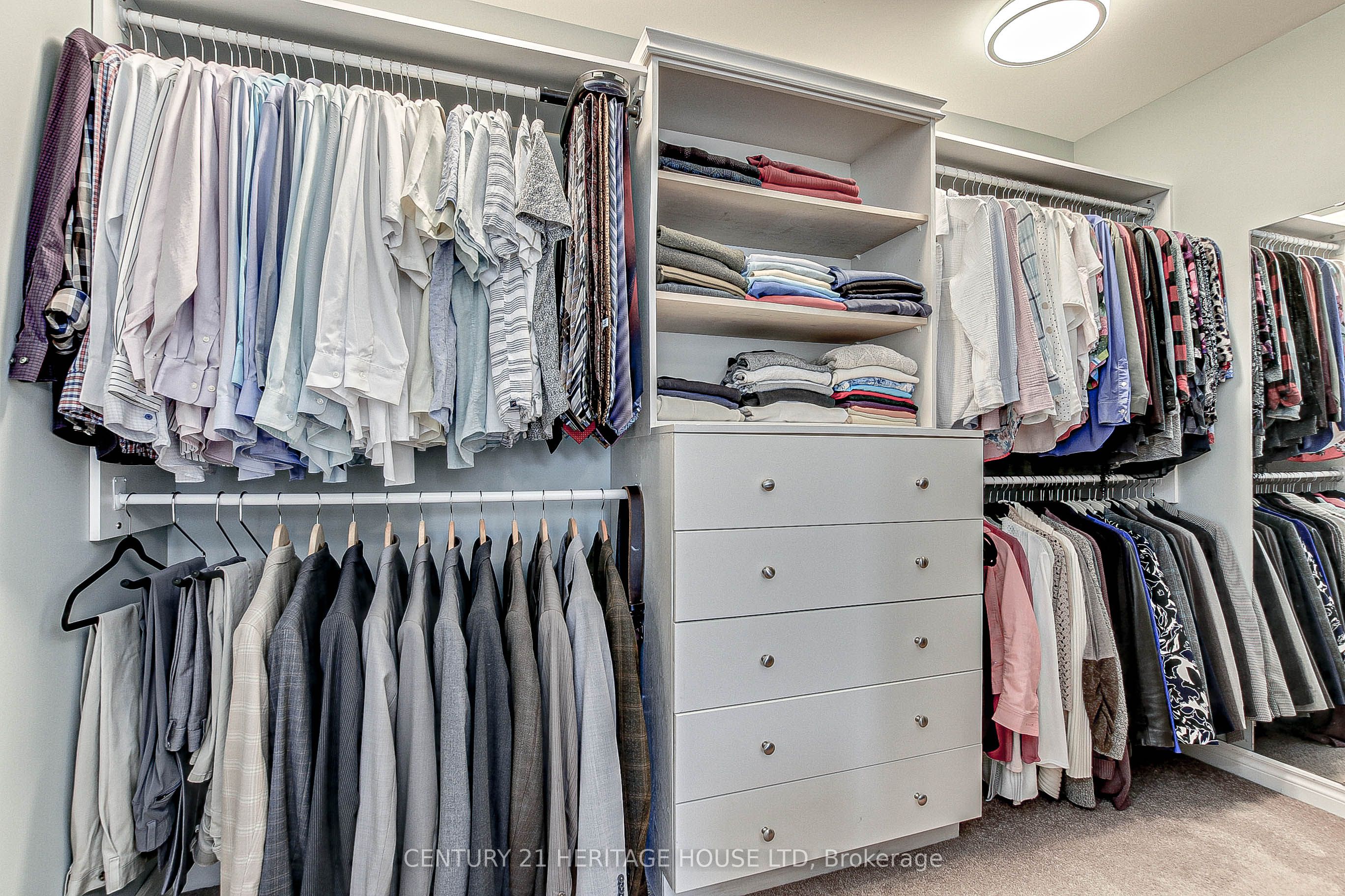 641 George Street Property Photo 25