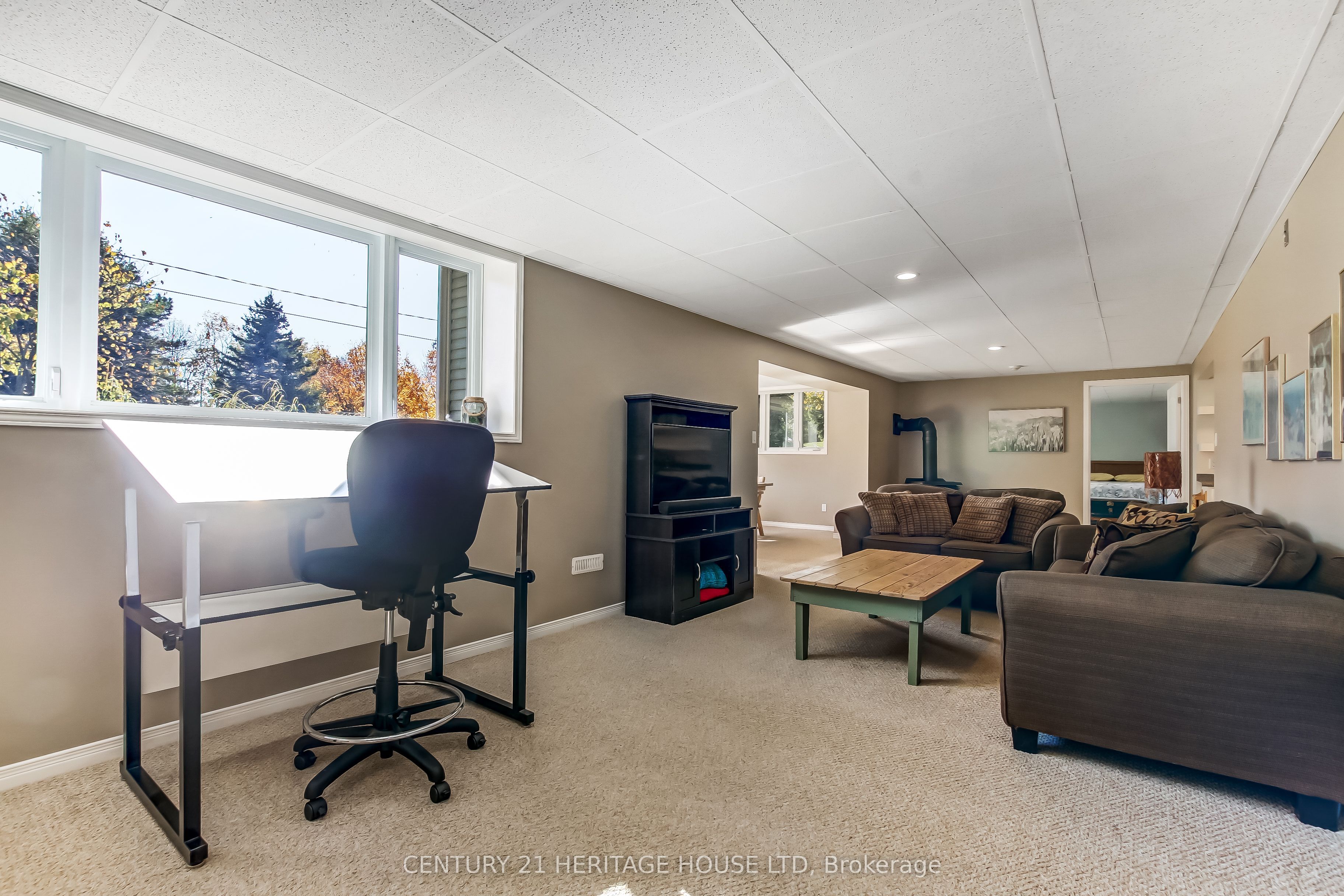 641 George Street Property Photo 31