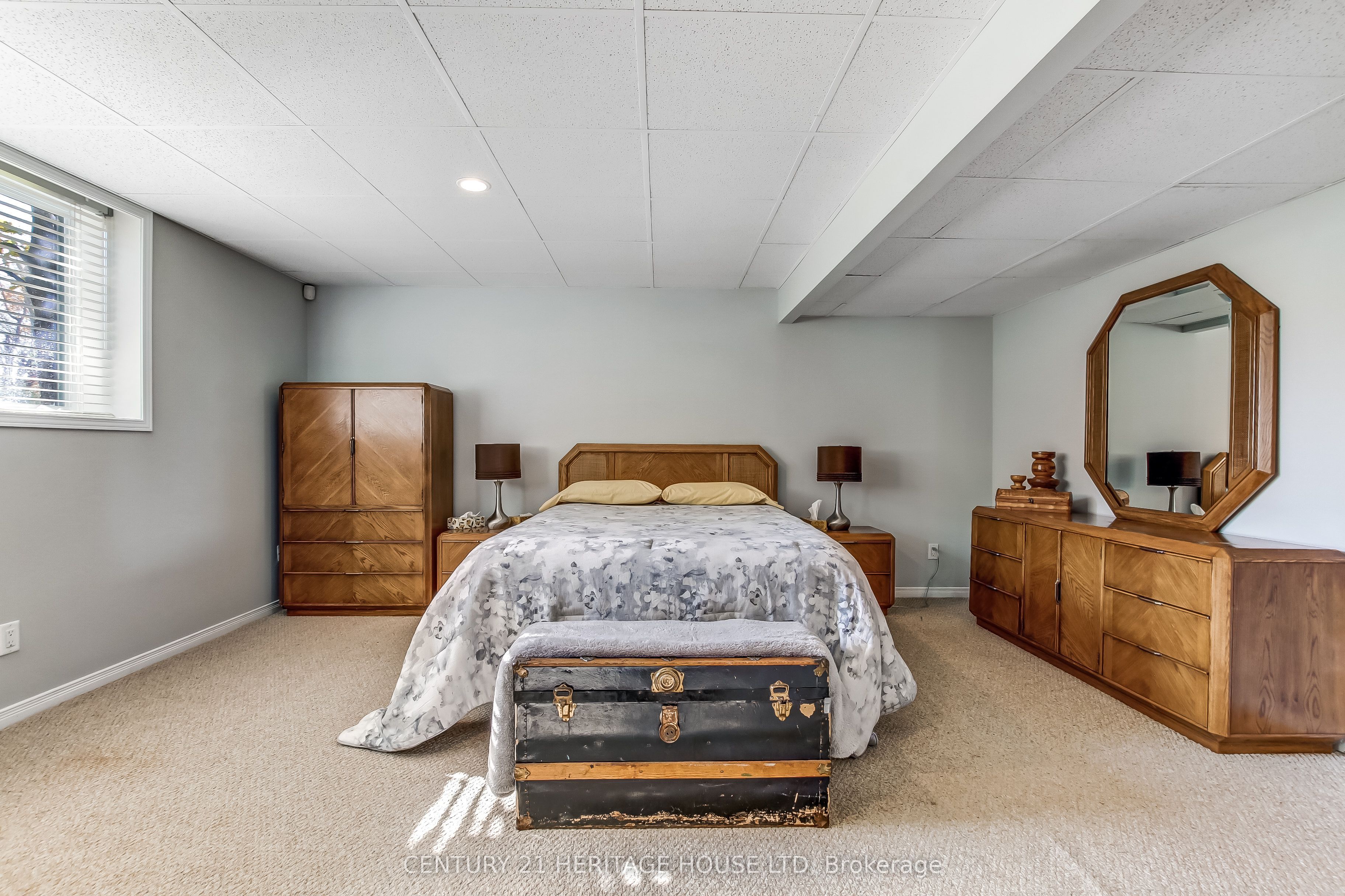 641 George Street Property Photo 35