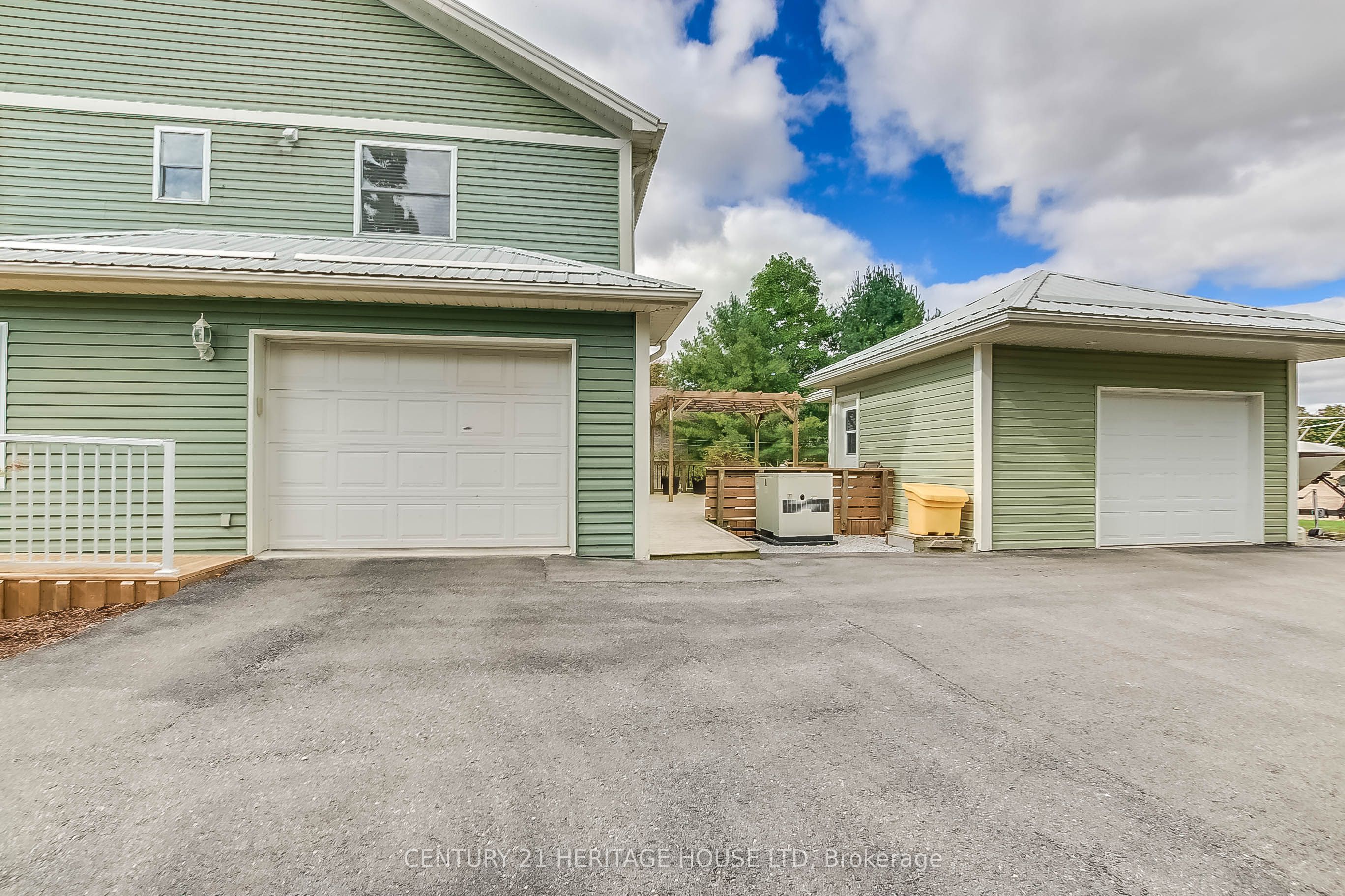 641 George Street Property Photo 37