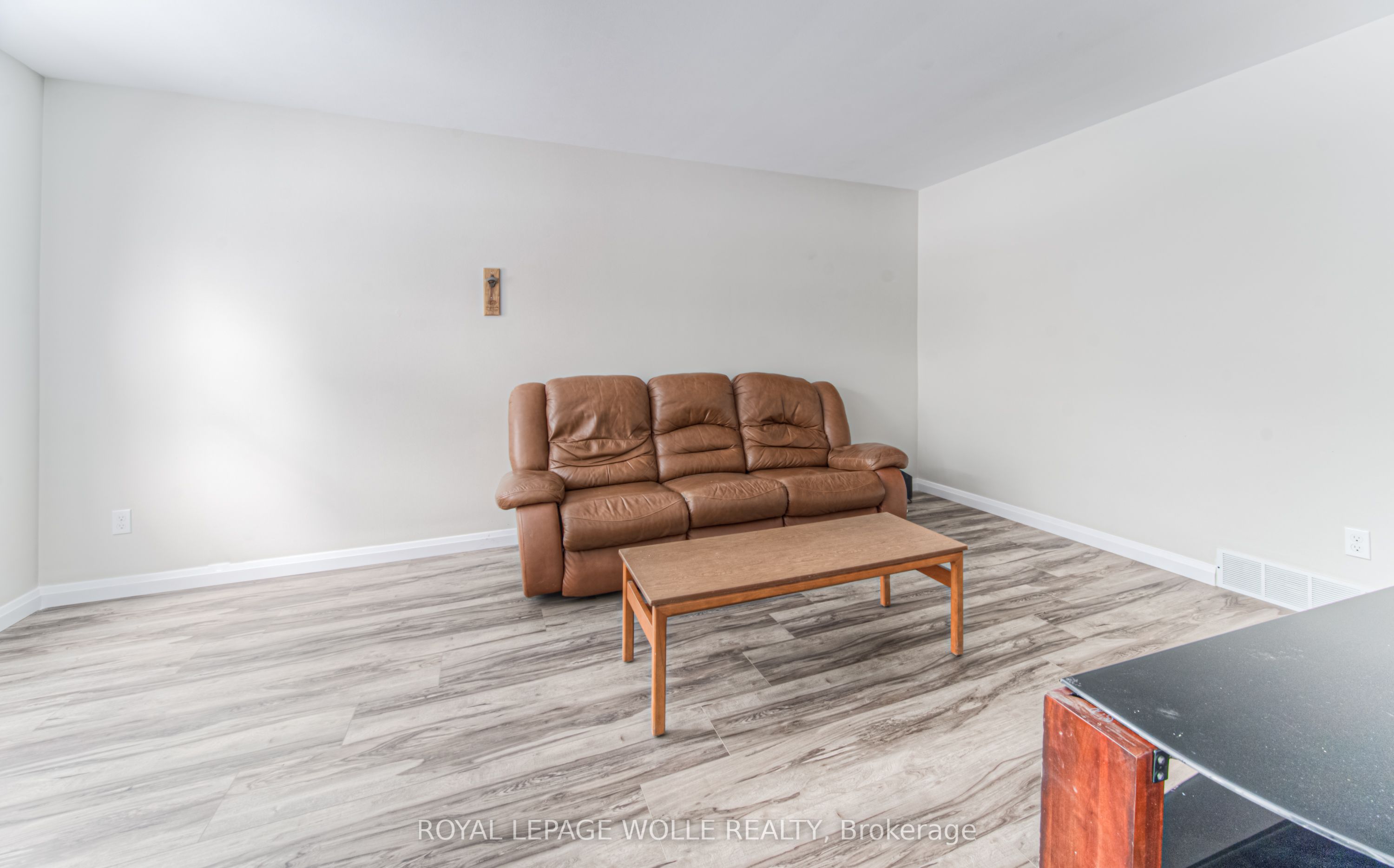 42 Cardill Crescent Property Photo 6