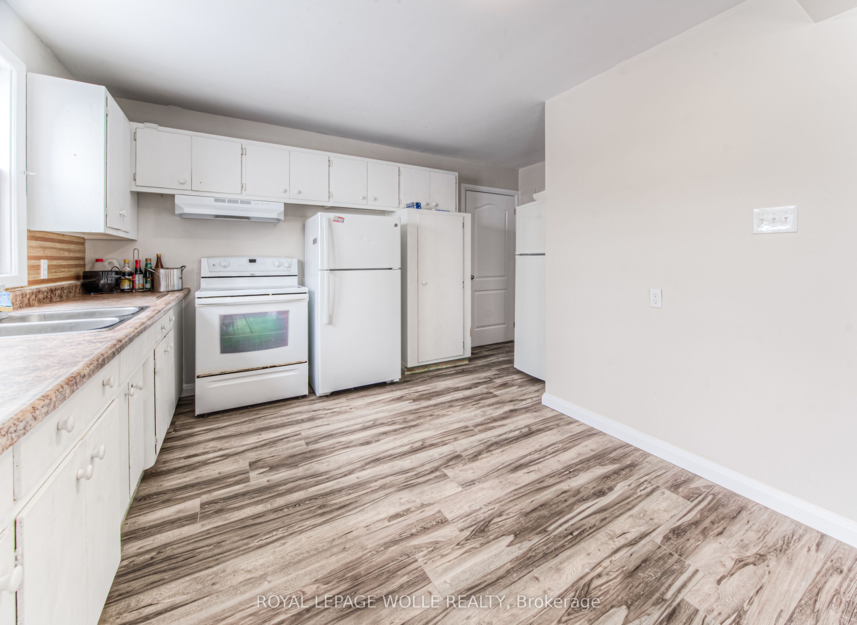 42 Cardill Crescent Property Photo 13