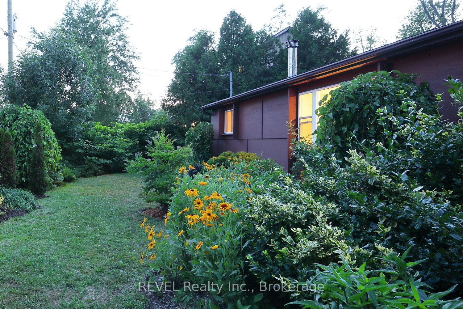 756 Edgemere Road Property Photo 1