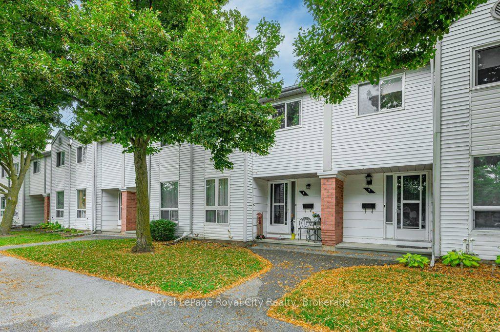 40 Imperial Road N 6 Property Photo 1