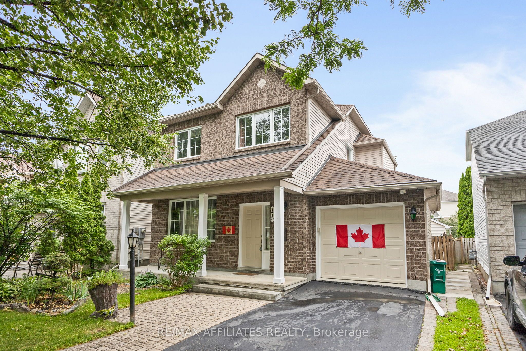 176 Windhurst Drive Property Photo 1