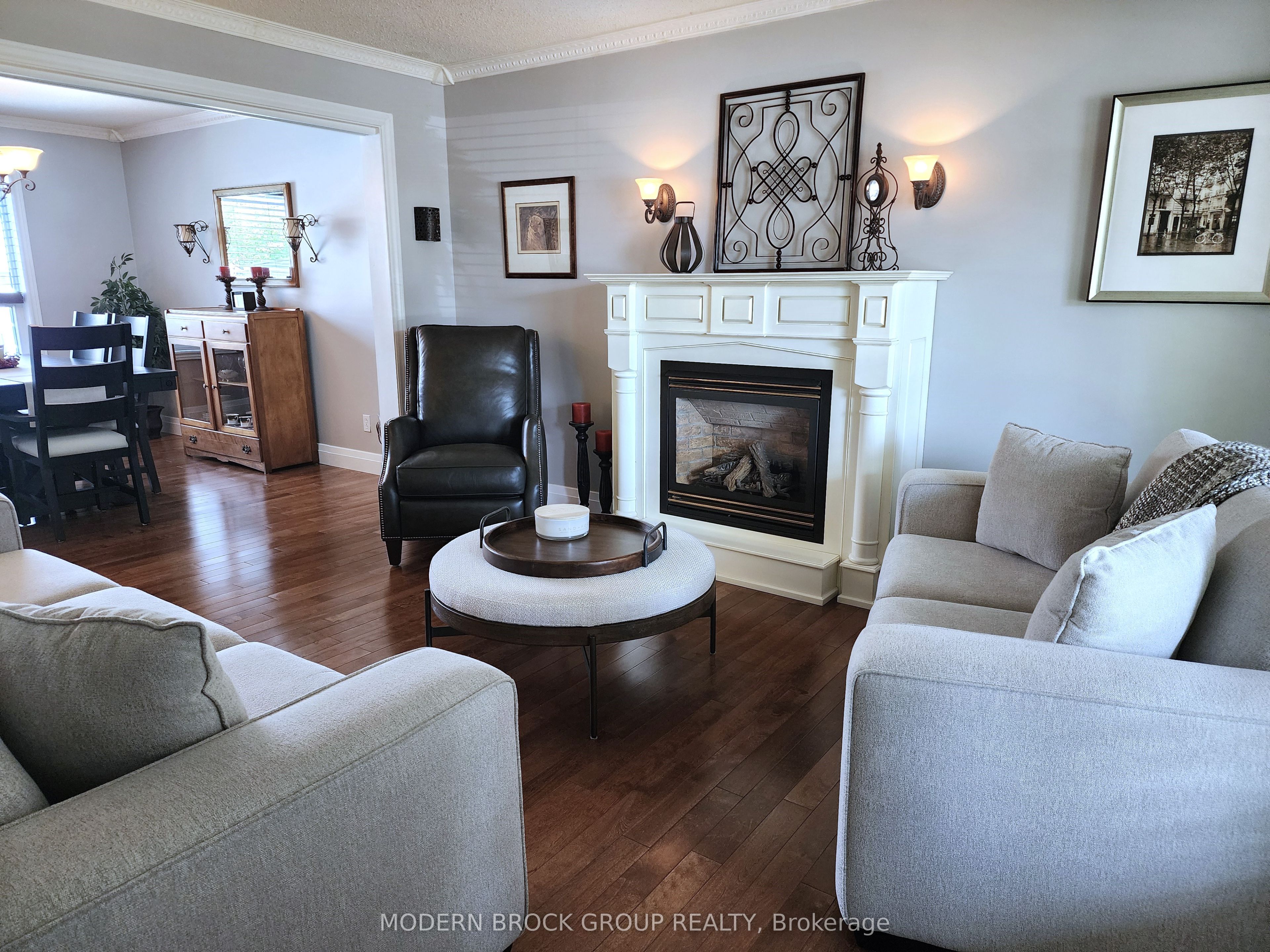 408 Pearl Street W Property Photo 6