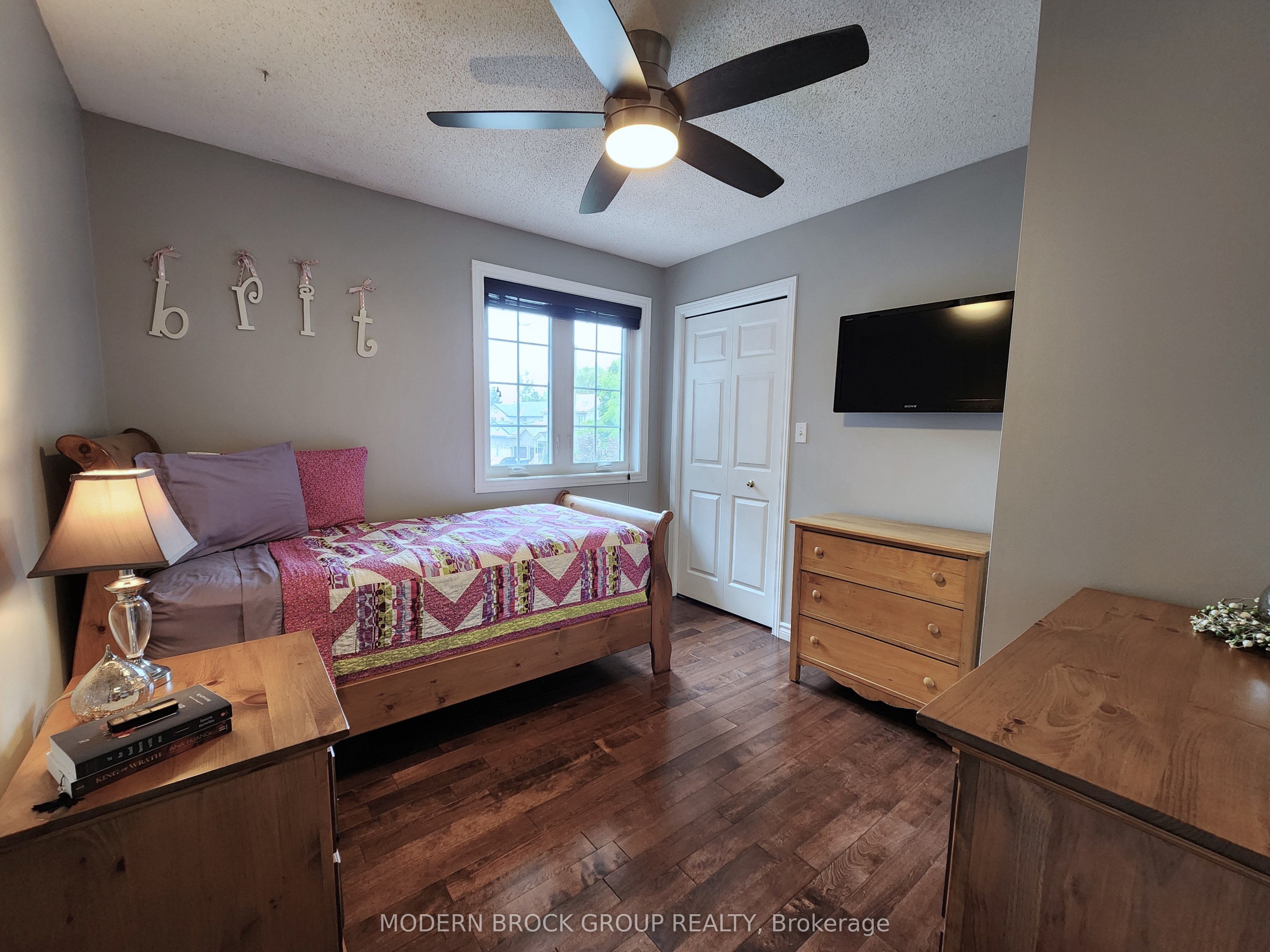 408 Pearl Street W Property Photo 34