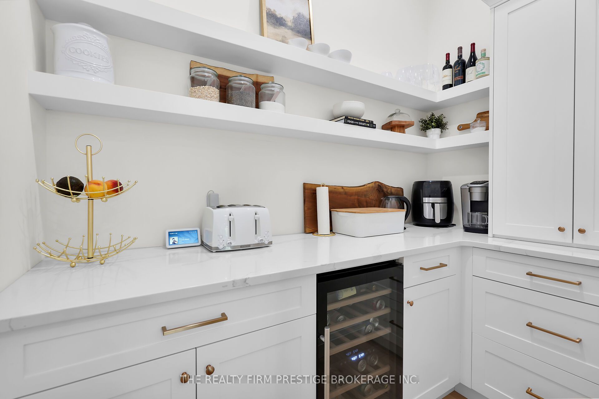 97 Simcoe Avenue Property Photo 17