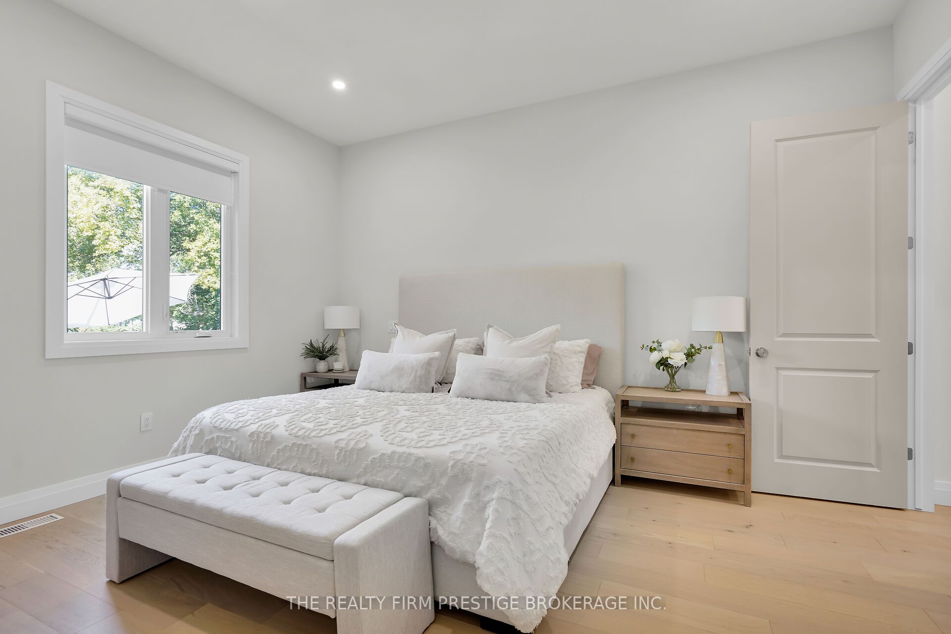 97 Simcoe Avenue Property Photo 22