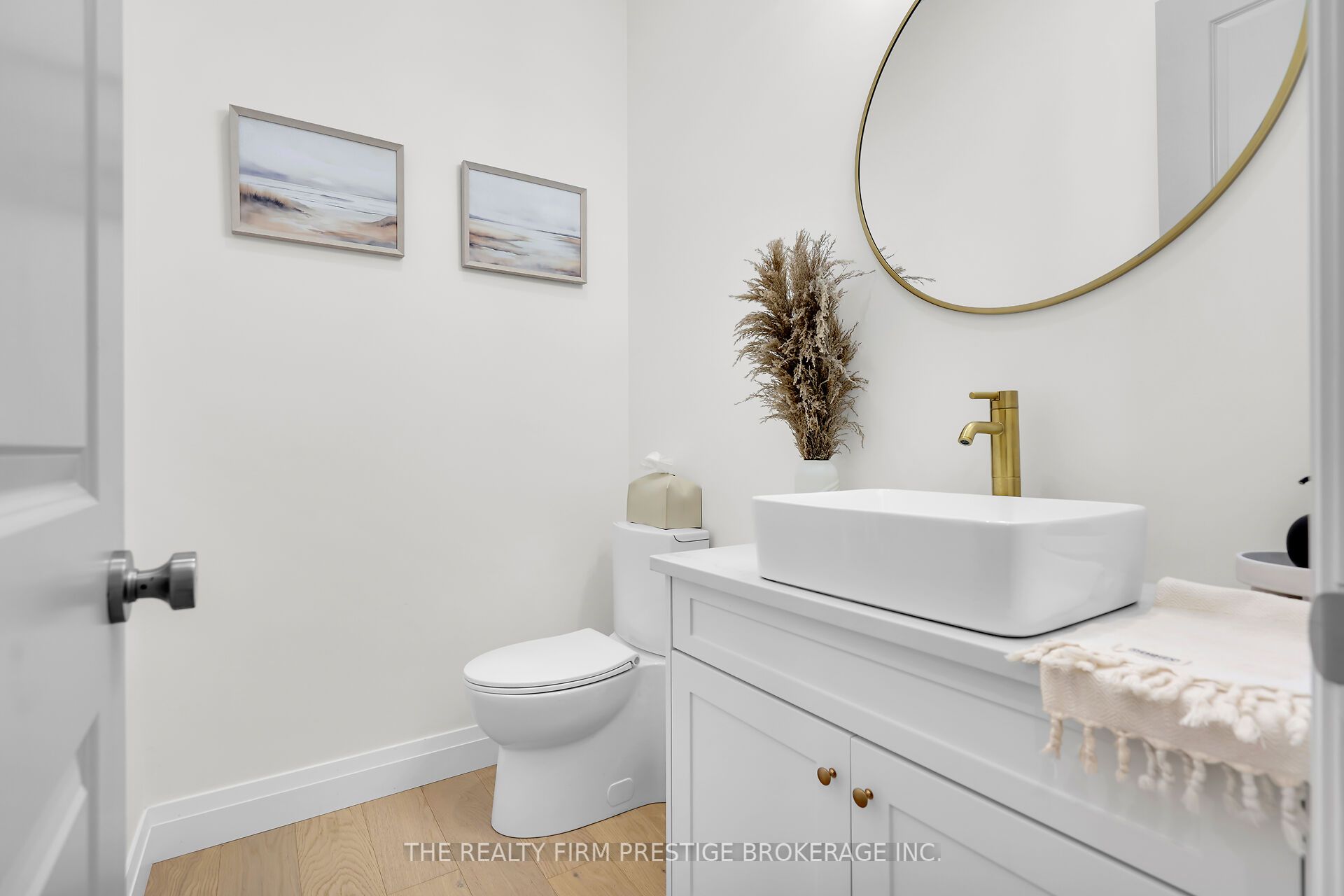 97 Simcoe Avenue Property Photo 38
