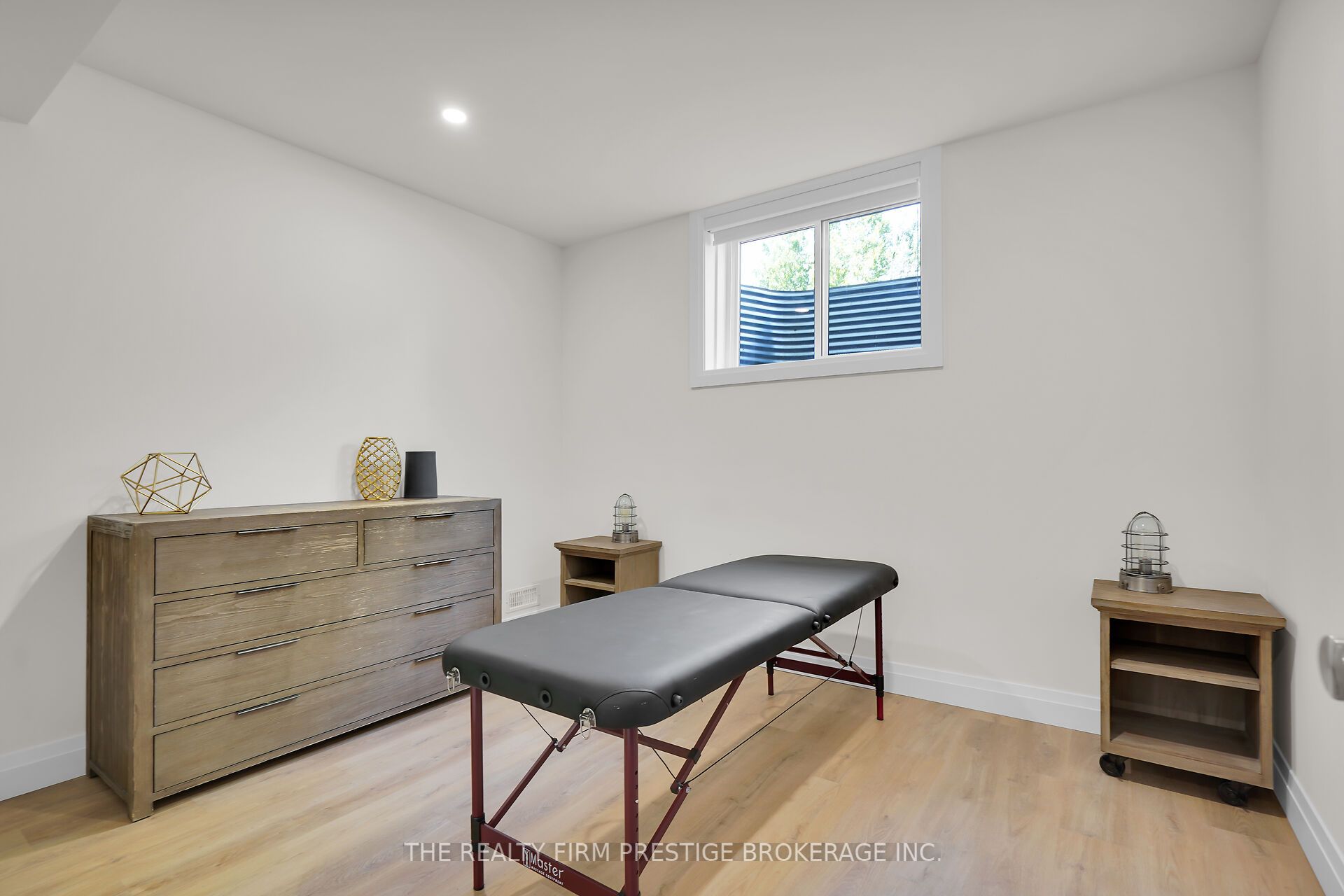 97 Simcoe Avenue Property Photo 41